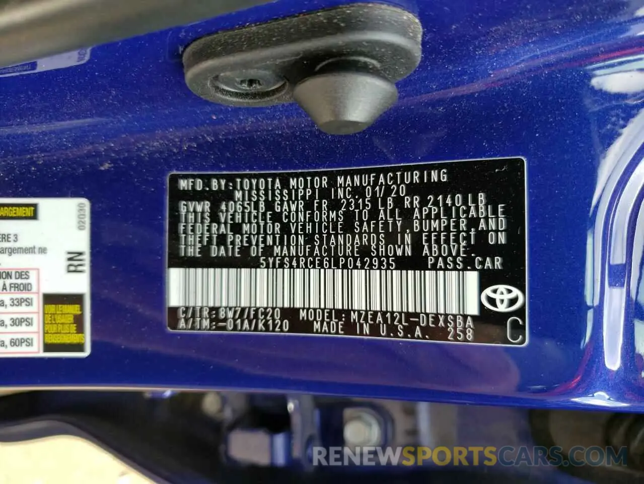 12 Photograph of a damaged car 5YFS4RCE6LP042935 TOYOTA COROLLA 2020