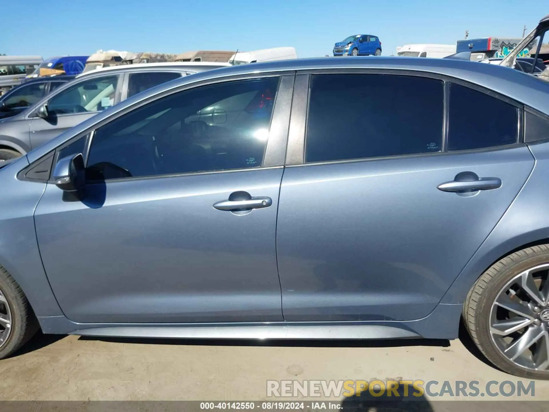 15 Photograph of a damaged car 5YFS4RCE6LP055894 TOYOTA COROLLA 2020