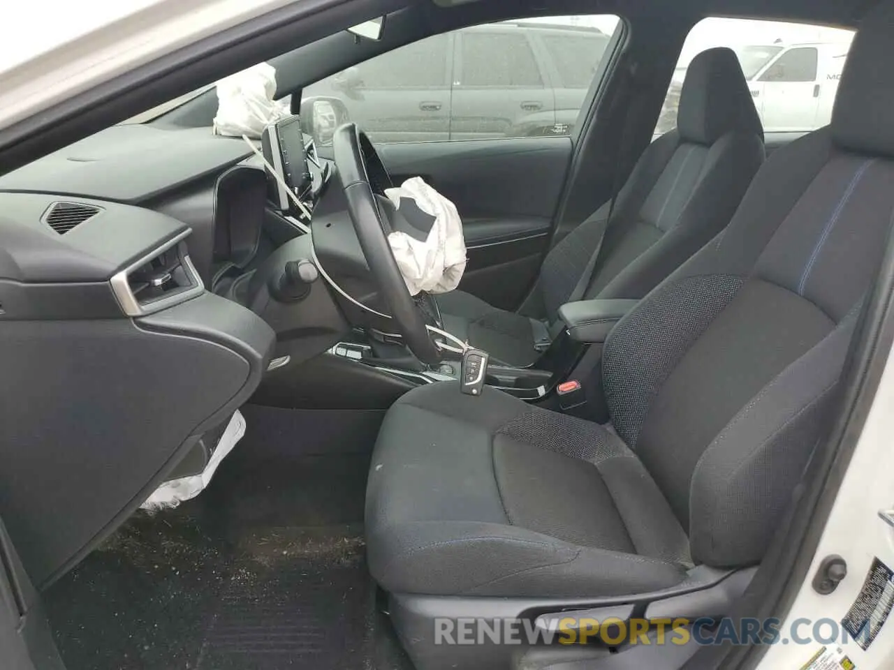 7 Photograph of a damaged car 5YFS4RCE7LP008759 TOYOTA COROLLA 2020