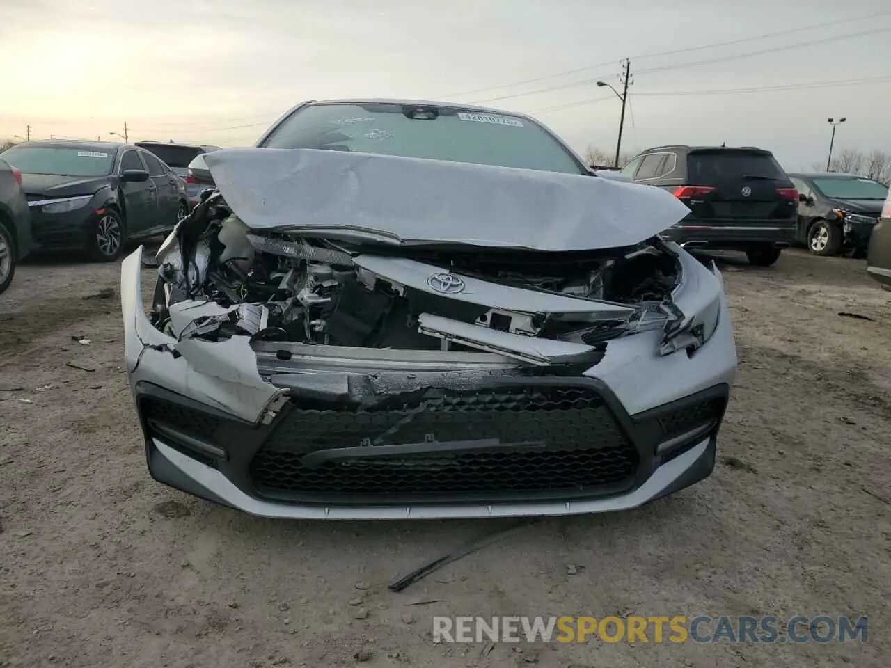 5 Photograph of a damaged car 5YFS4RCE7LP023990 TOYOTA COROLLA 2020