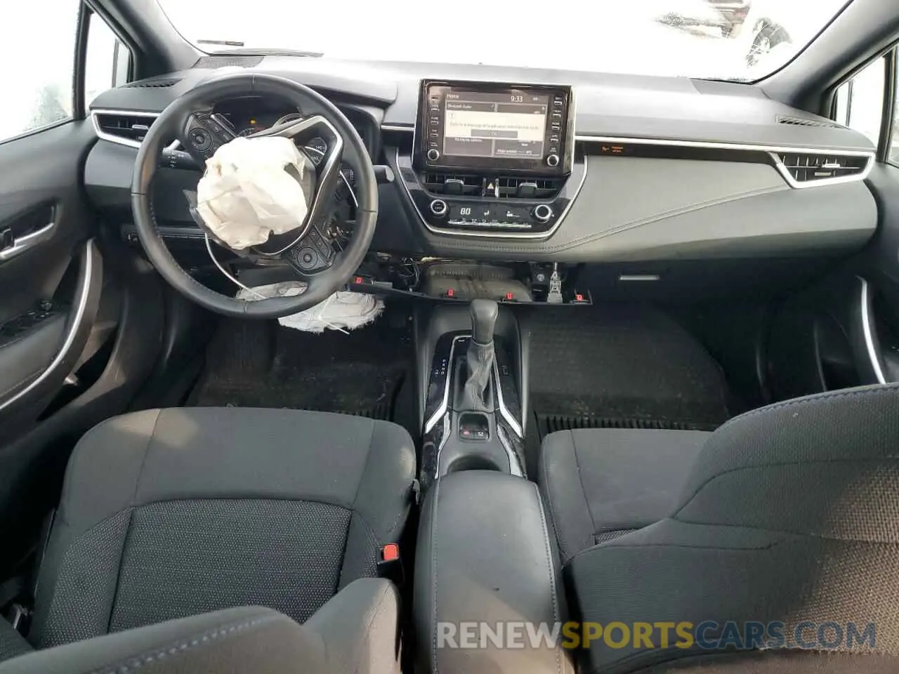 8 Photograph of a damaged car 5YFS4RCE7LP023990 TOYOTA COROLLA 2020