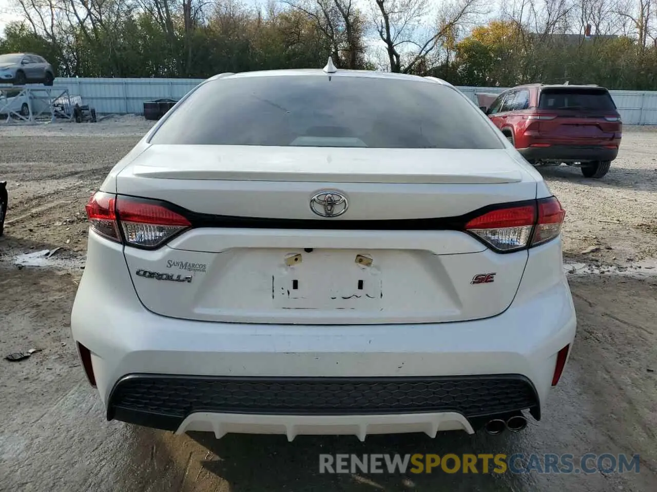 6 Photograph of a damaged car 5YFS4RCE7LP025657 TOYOTA COROLLA 2020