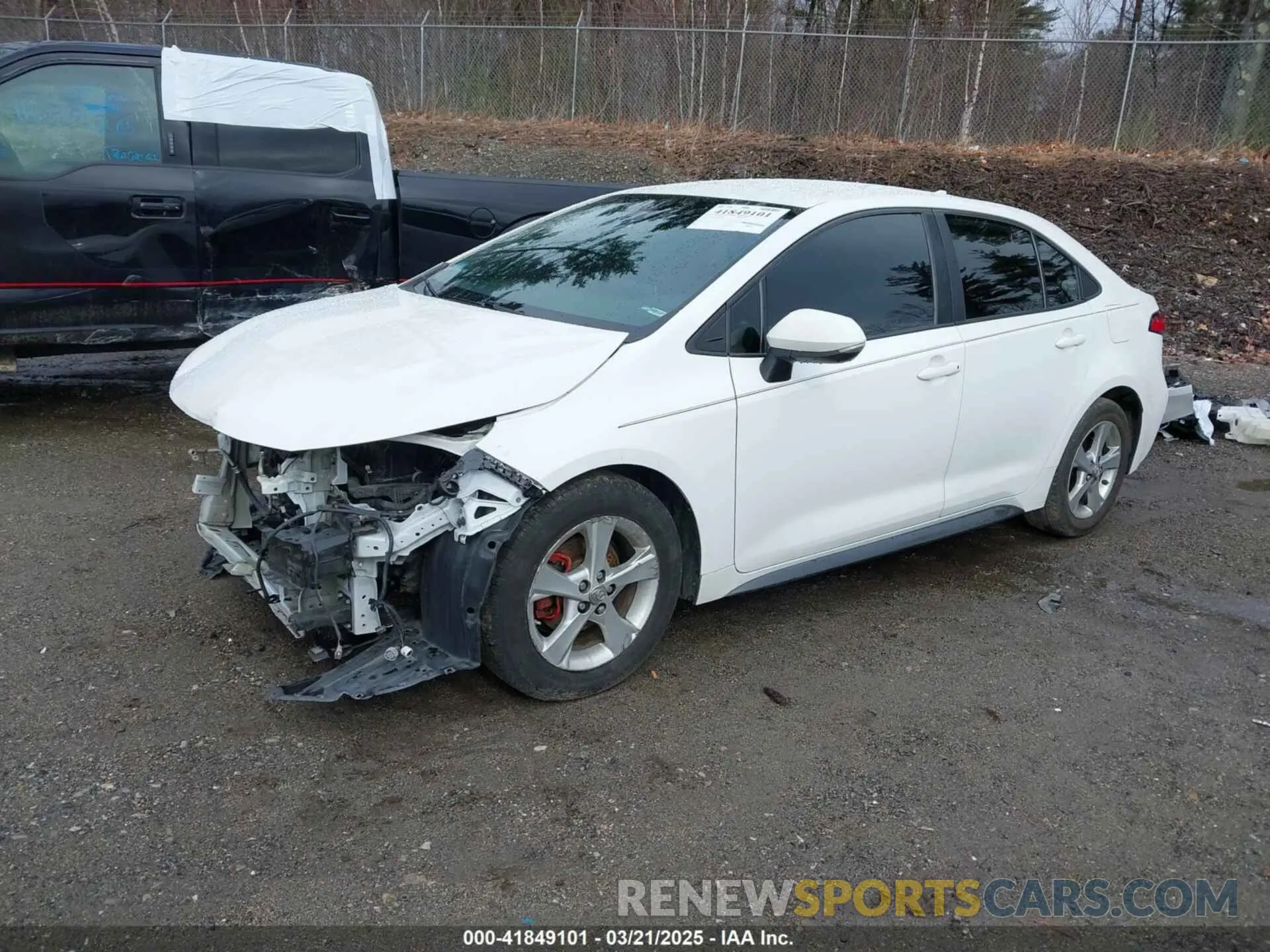 2 Photograph of a damaged car 5YFS4RCE7LP026260 TOYOTA COROLLA 2020