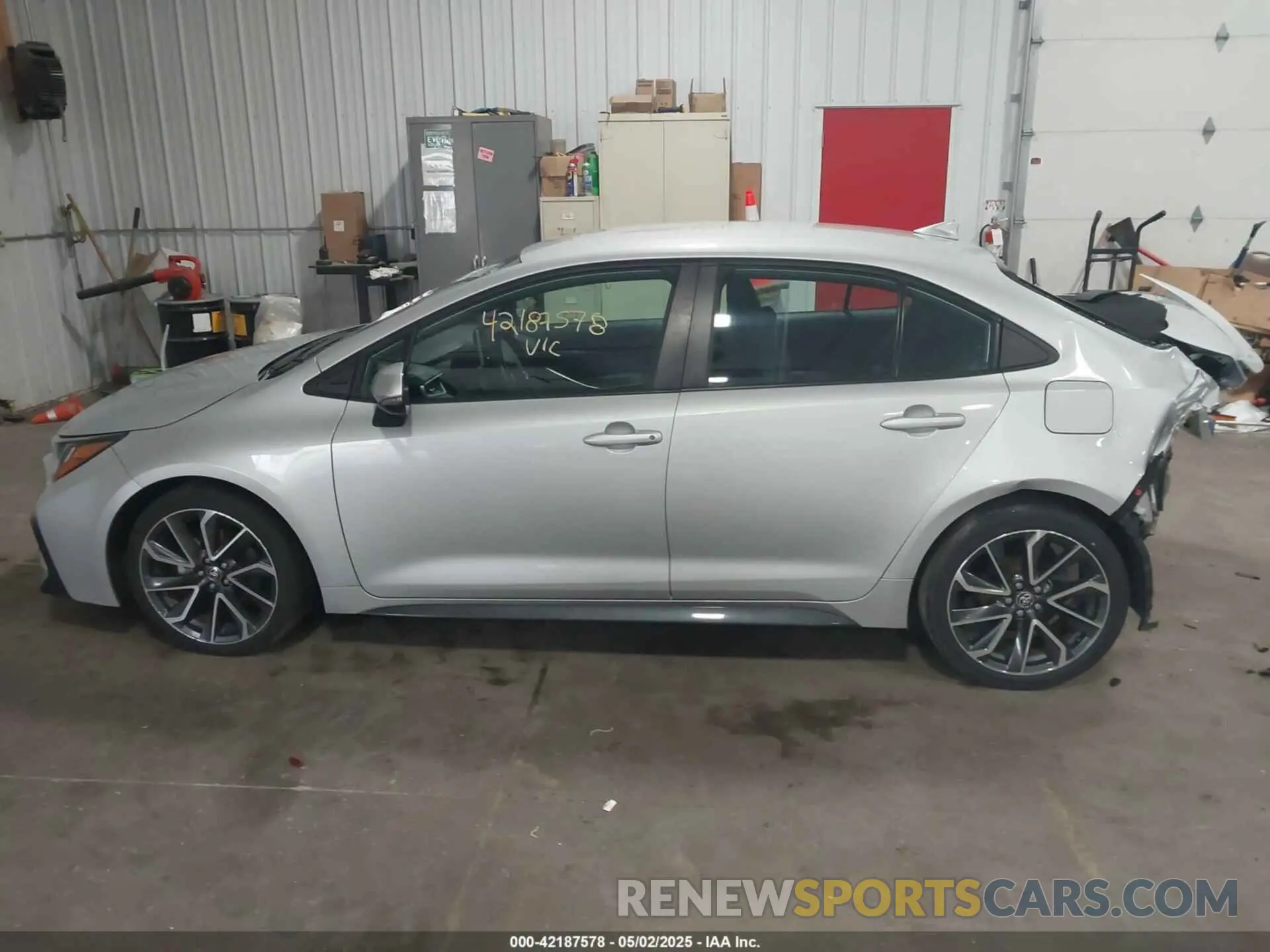 14 Photograph of a damaged car 5YFS4RCE7LP028459 TOYOTA COROLLA 2020