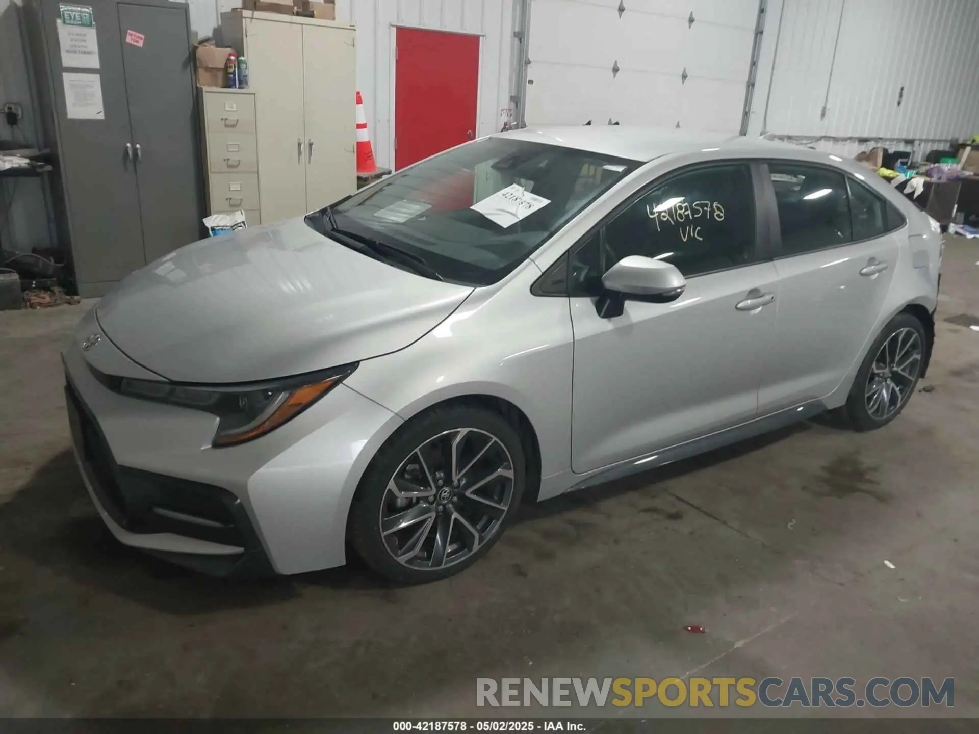 2 Photograph of a damaged car 5YFS4RCE7LP028459 TOYOTA COROLLA 2020