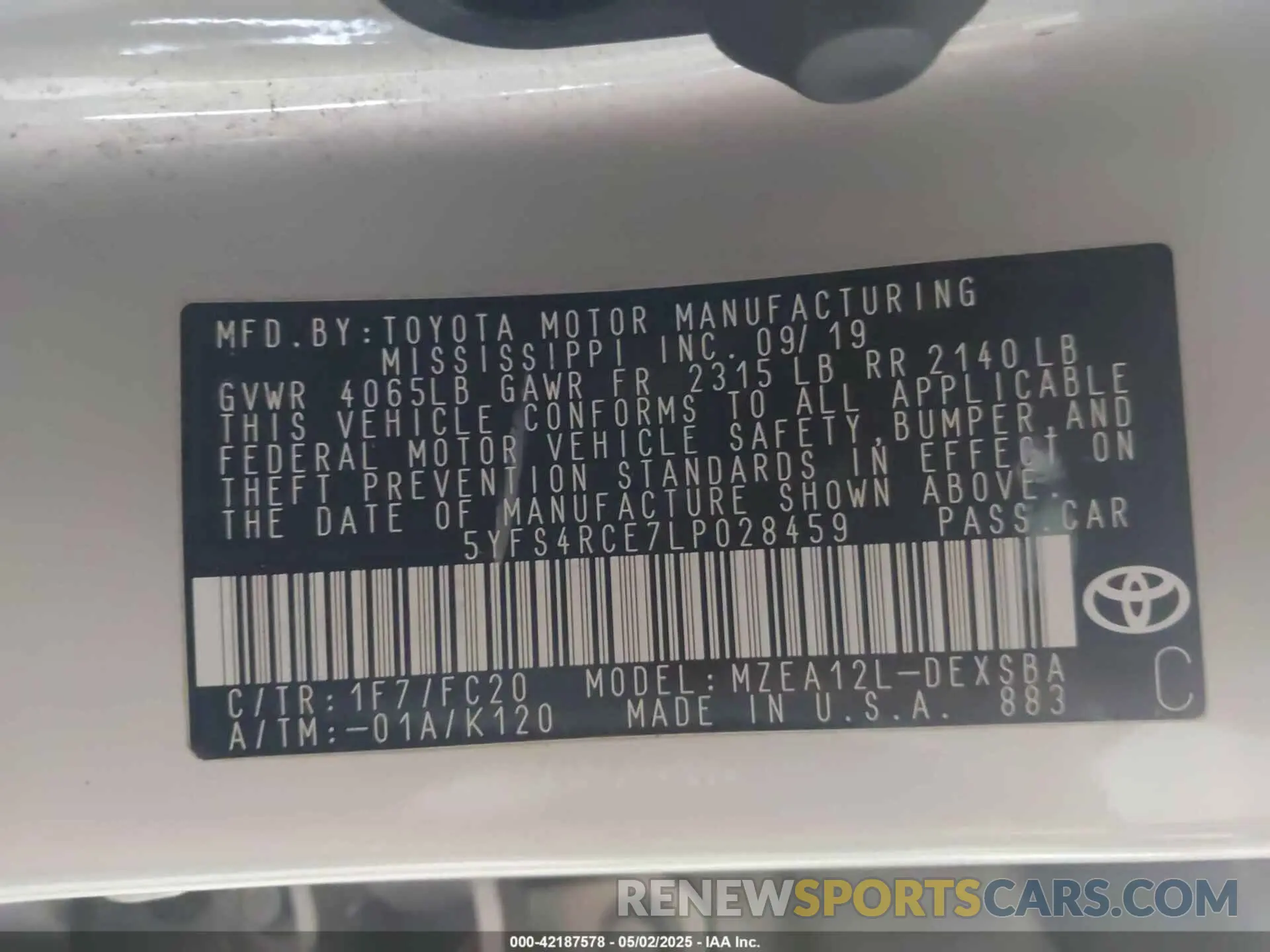 9 Photograph of a damaged car 5YFS4RCE7LP028459 TOYOTA COROLLA 2020
