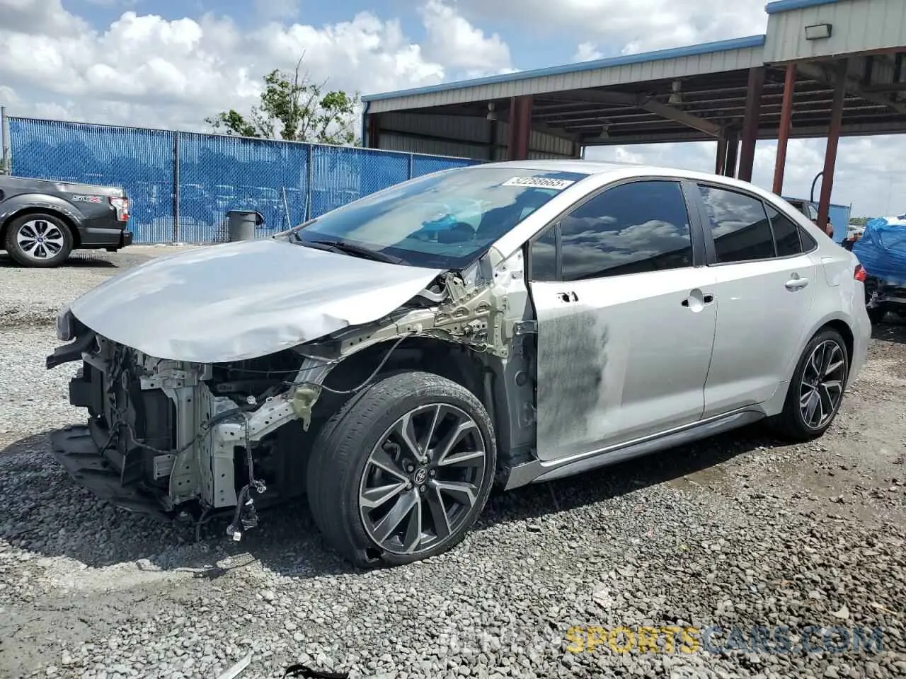 1 Photograph of a damaged car 5YFS4RCE7LP044046 TOYOTA COROLLA 2020