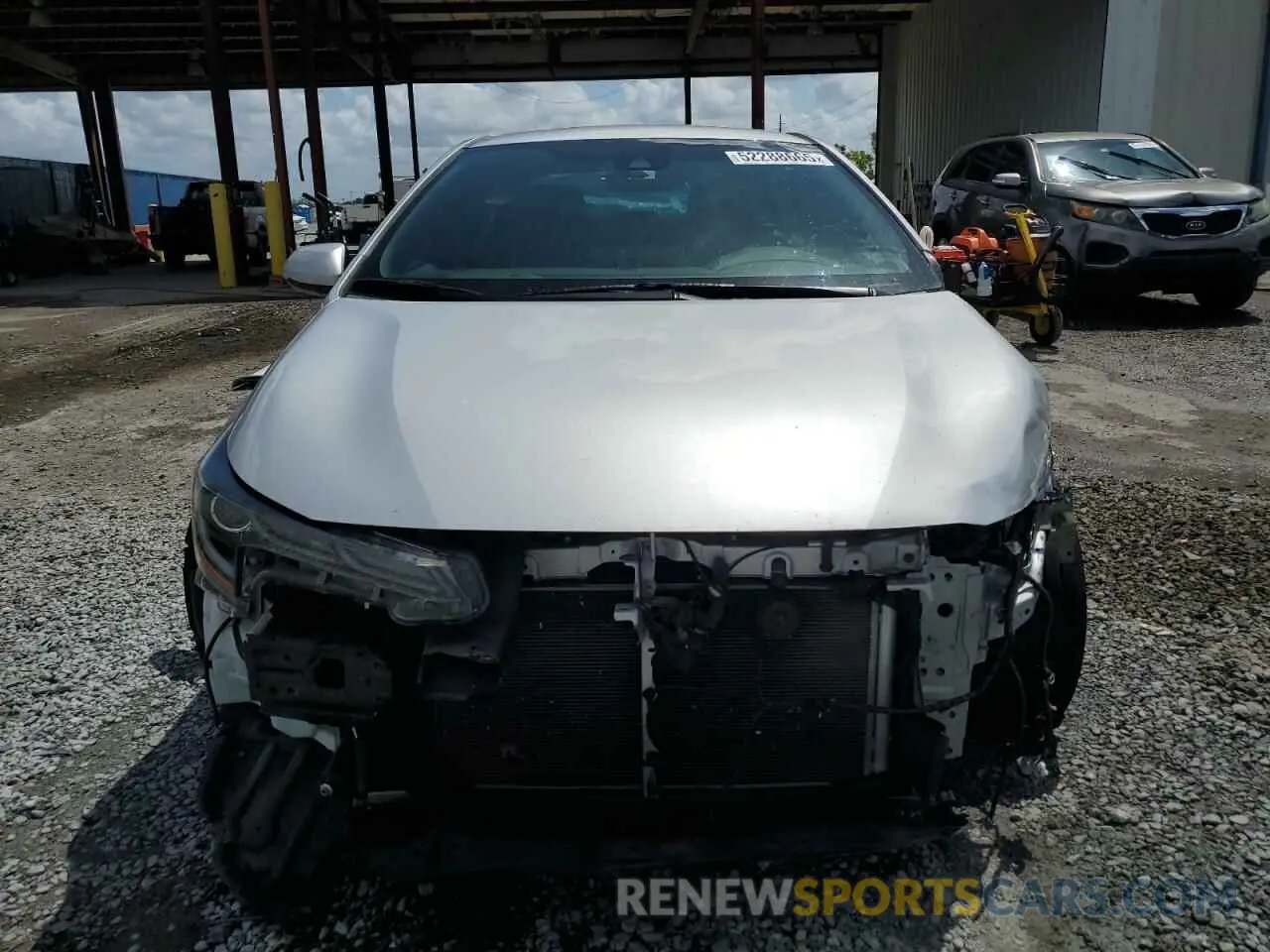 5 Photograph of a damaged car 5YFS4RCE7LP044046 TOYOTA COROLLA 2020