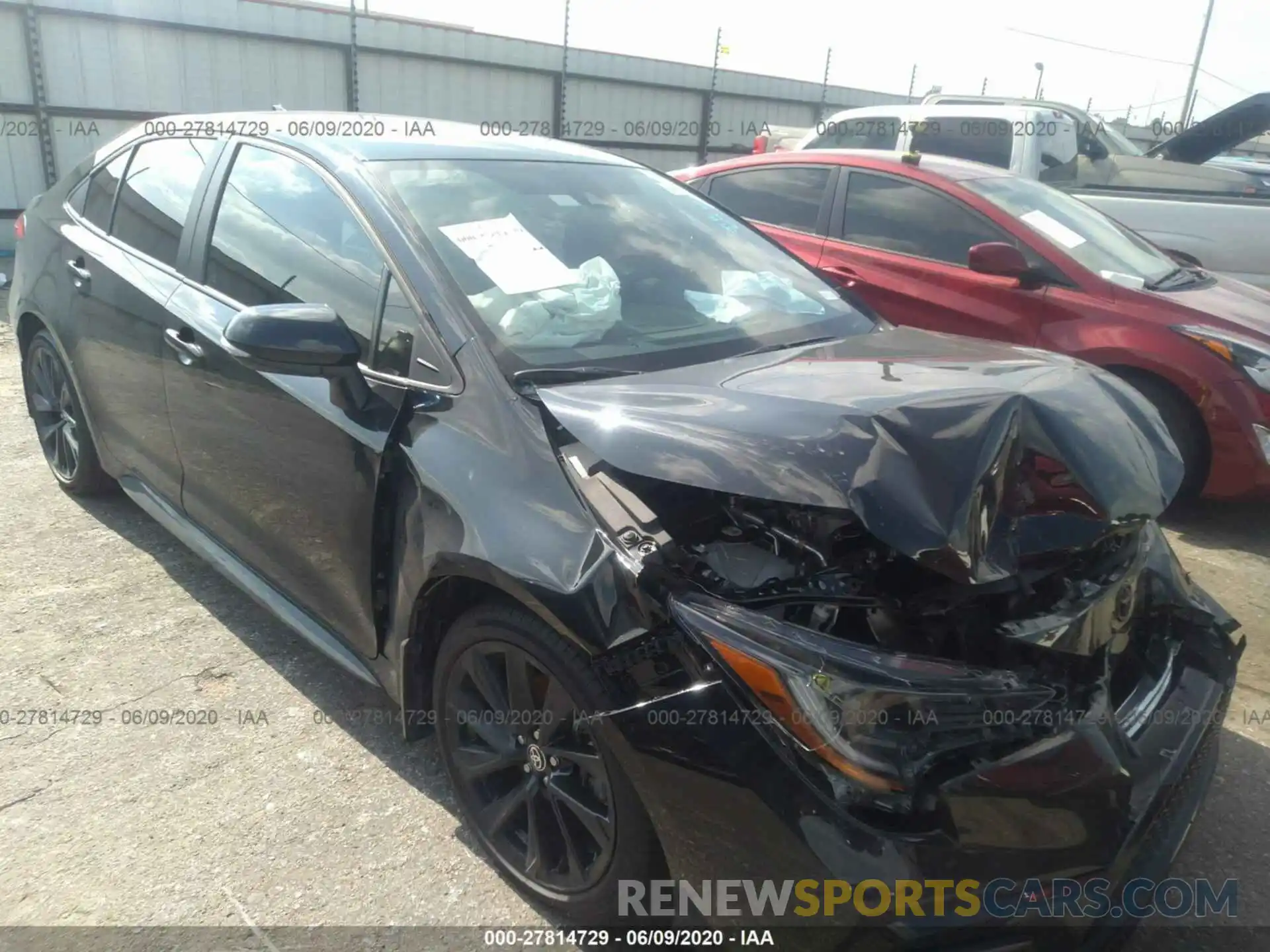 1 Photograph of a damaged car 5YFS4RCE7LP046735 TOYOTA COROLLA 2020