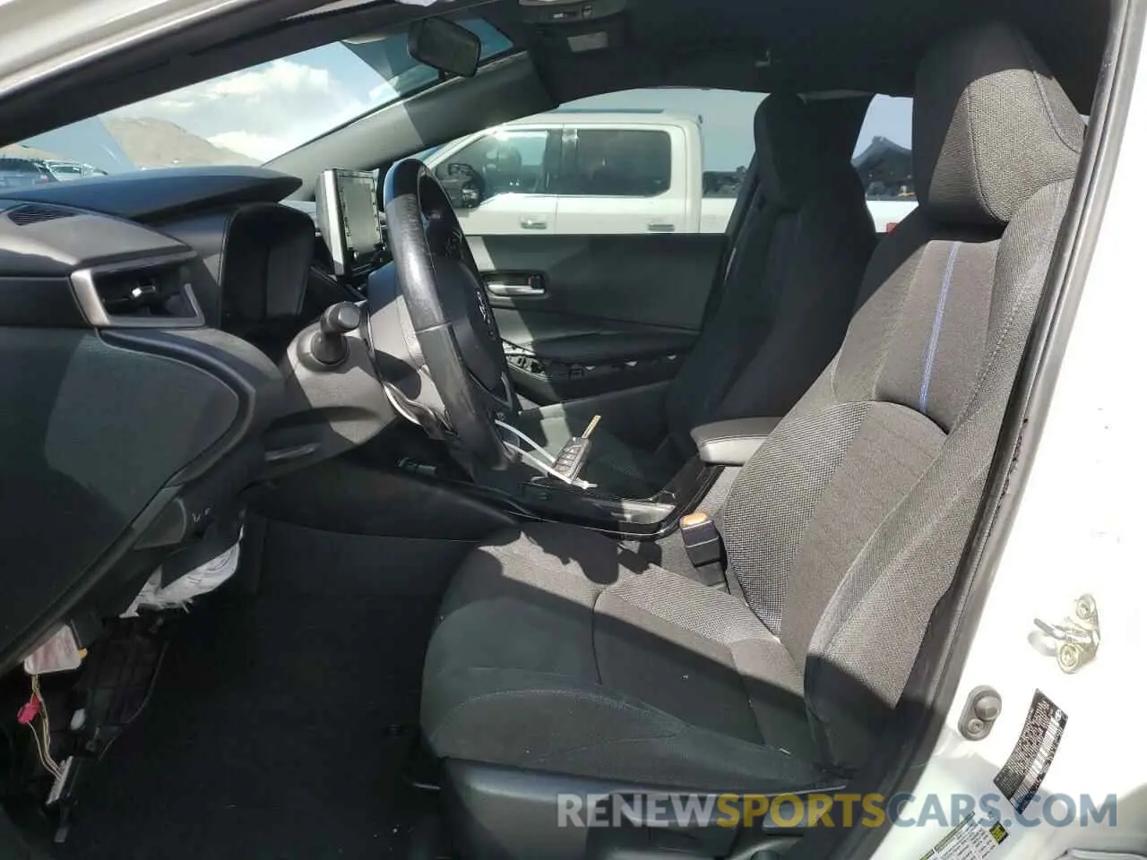 7 Photograph of a damaged car 5YFS4RCE7LP055502 TOYOTA COROLLA 2020