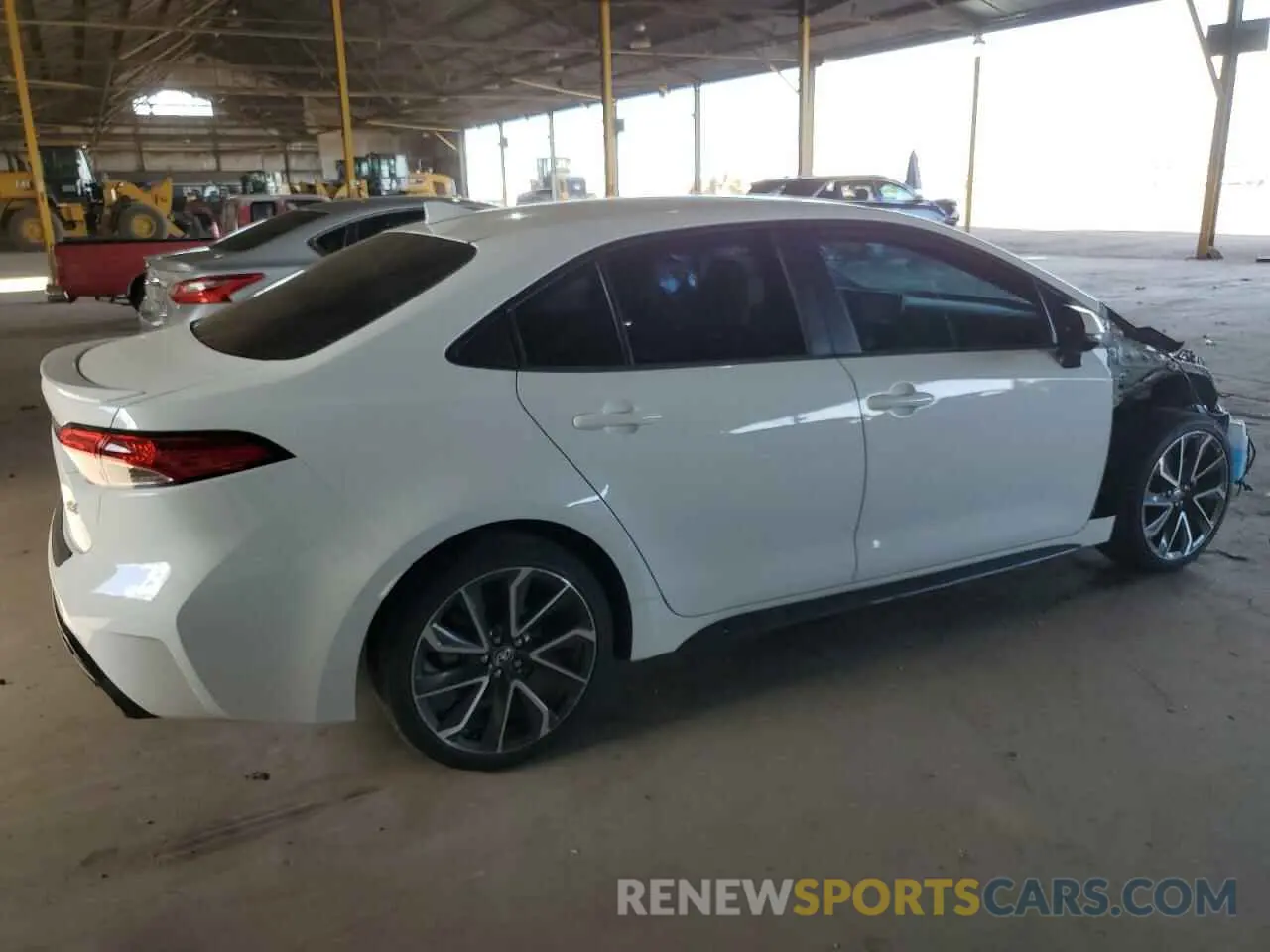 3 Photograph of a damaged car 5YFS4RCE8LP016305 TOYOTA COROLLA 2020