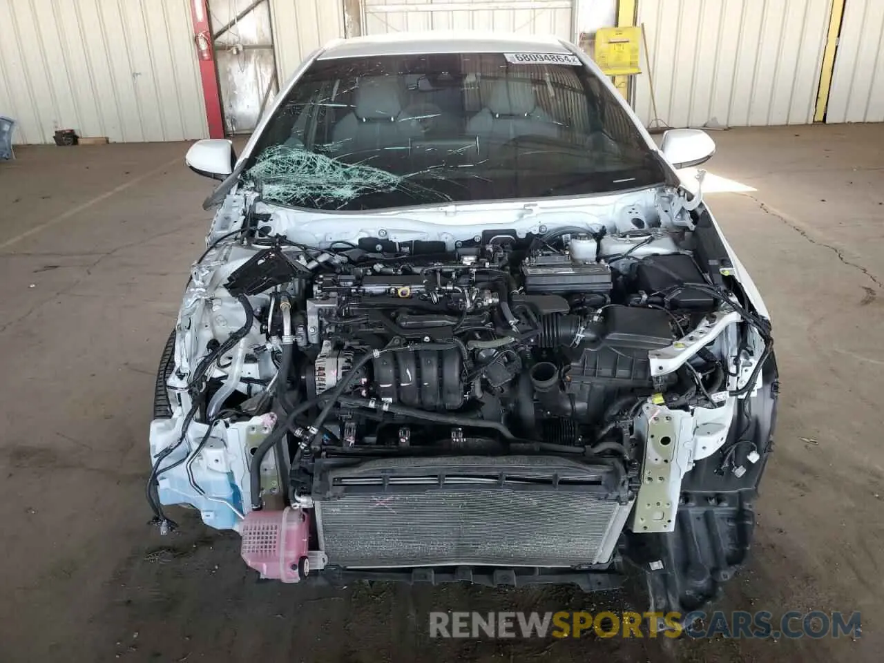 5 Photograph of a damaged car 5YFS4RCE8LP016305 TOYOTA COROLLA 2020