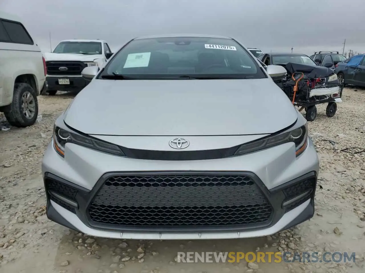 5 Photograph of a damaged car 5YFS4RCE8LP023013 TOYOTA COROLLA 2020