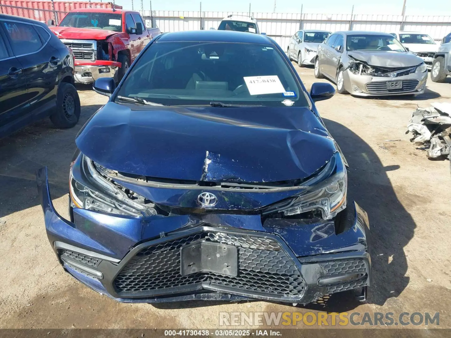 12 Photograph of a damaged car 5YFS4RCE8LP029457 TOYOTA COROLLA 2020