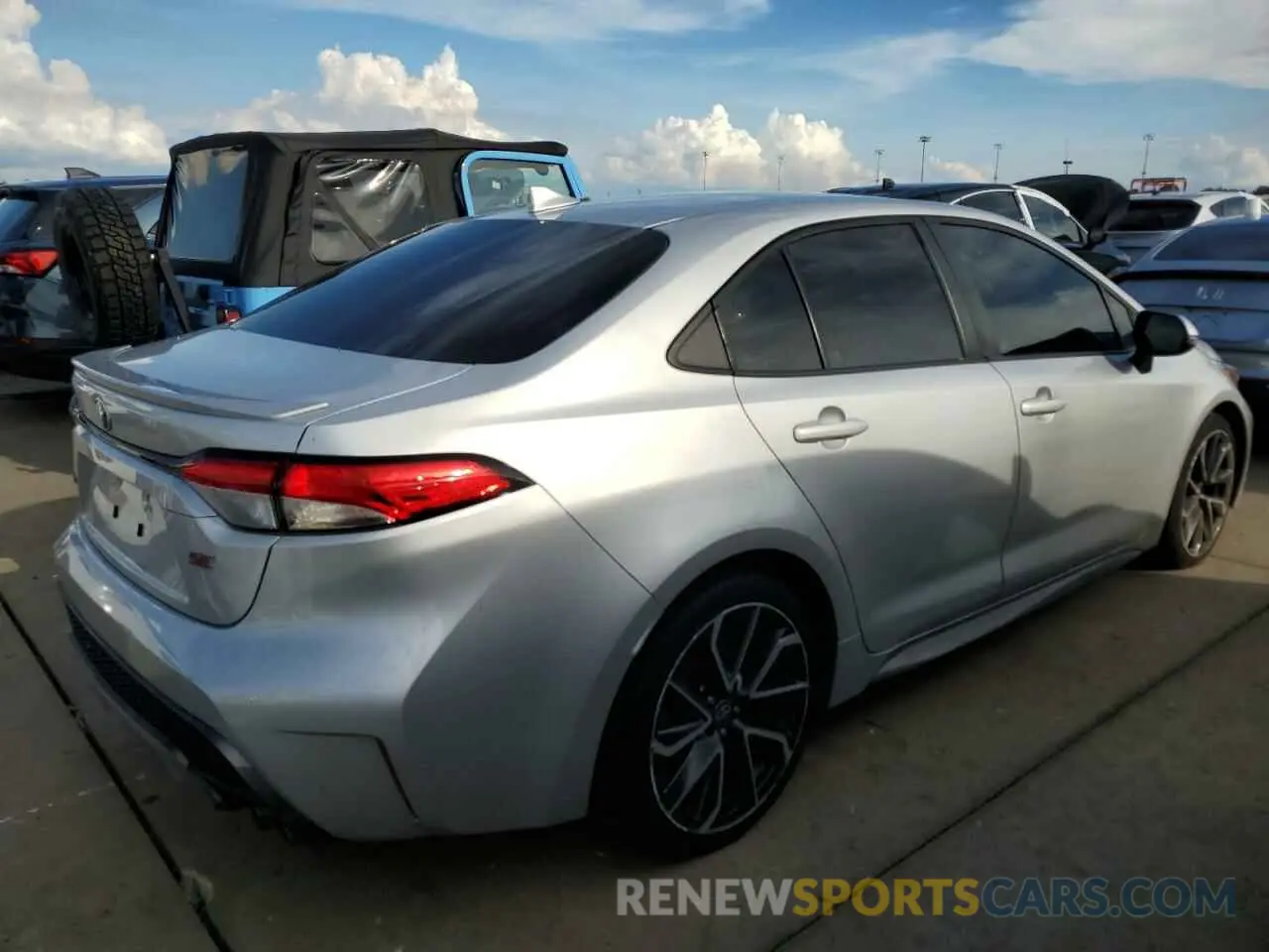 3 Photograph of a damaged car 5YFS4RCE8LP034240 TOYOTA COROLLA 2020