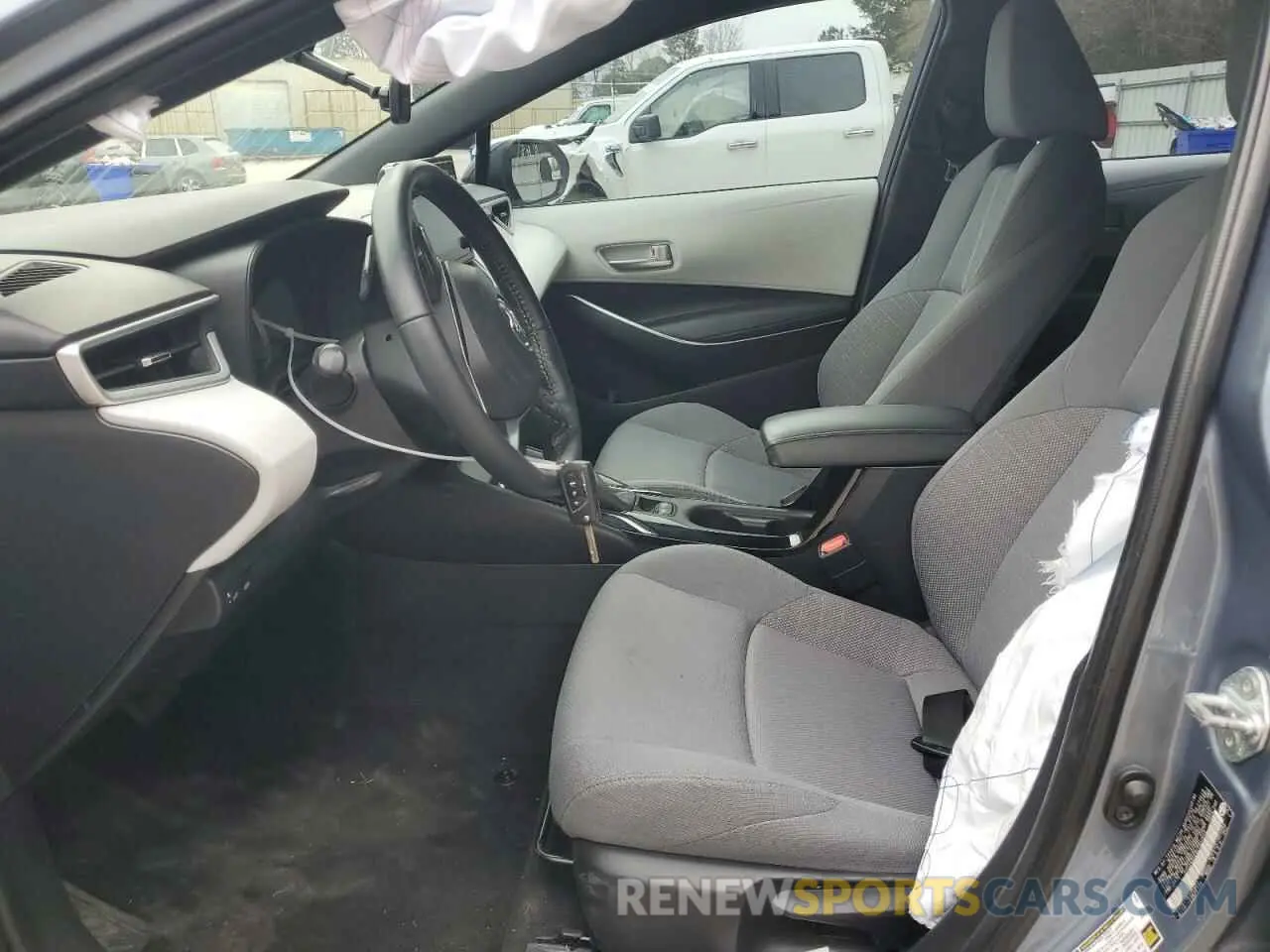 7 Photograph of a damaged car 5YFS4RCE8LP043648 TOYOTA COROLLA 2020