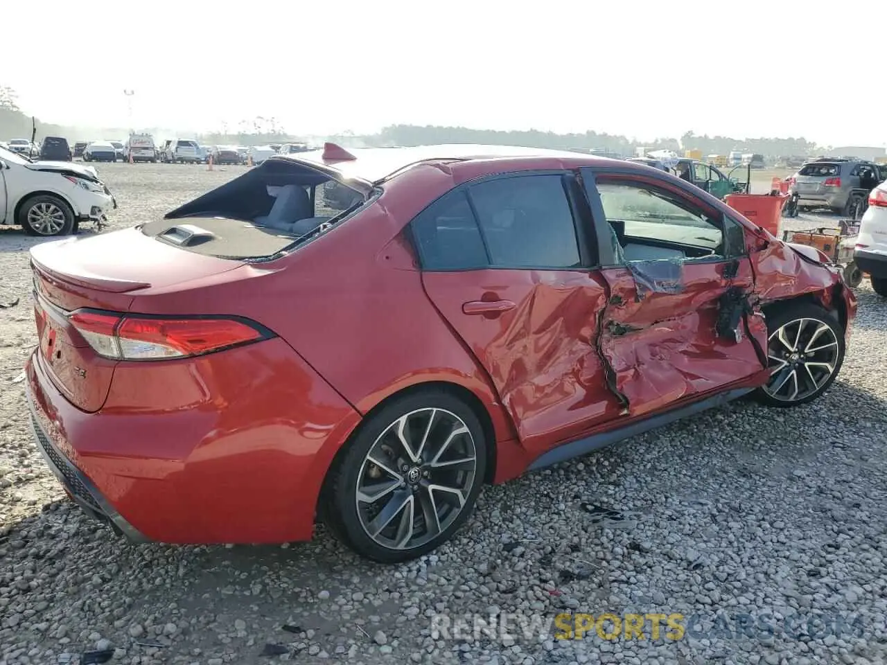 3 Photograph of a damaged car 5YFS4RCE8LP047201 TOYOTA COROLLA 2020