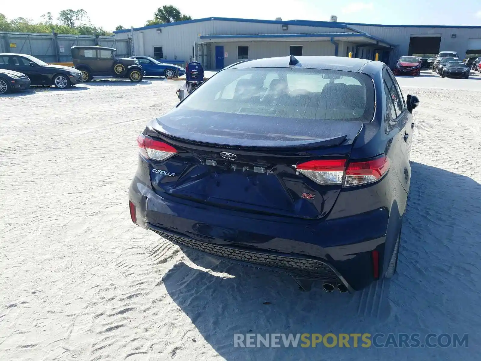 9 Photograph of a damaged car 5YFS4RCE8LP052771 TOYOTA COROLLA 2020