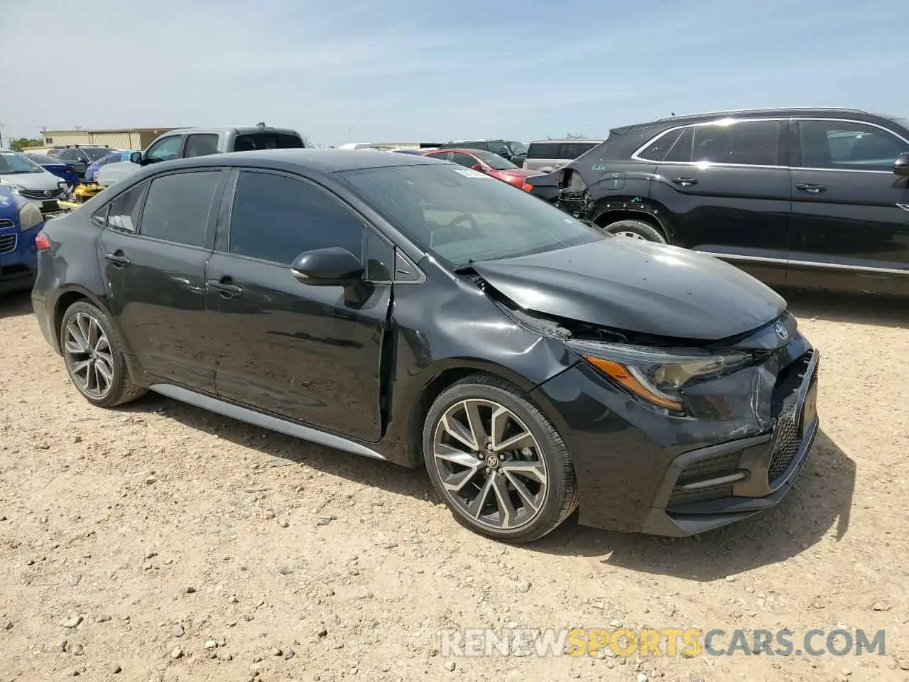 4 Photograph of a damaged car 5YFS4RCE8LP053354 TOYOTA COROLLA 2020