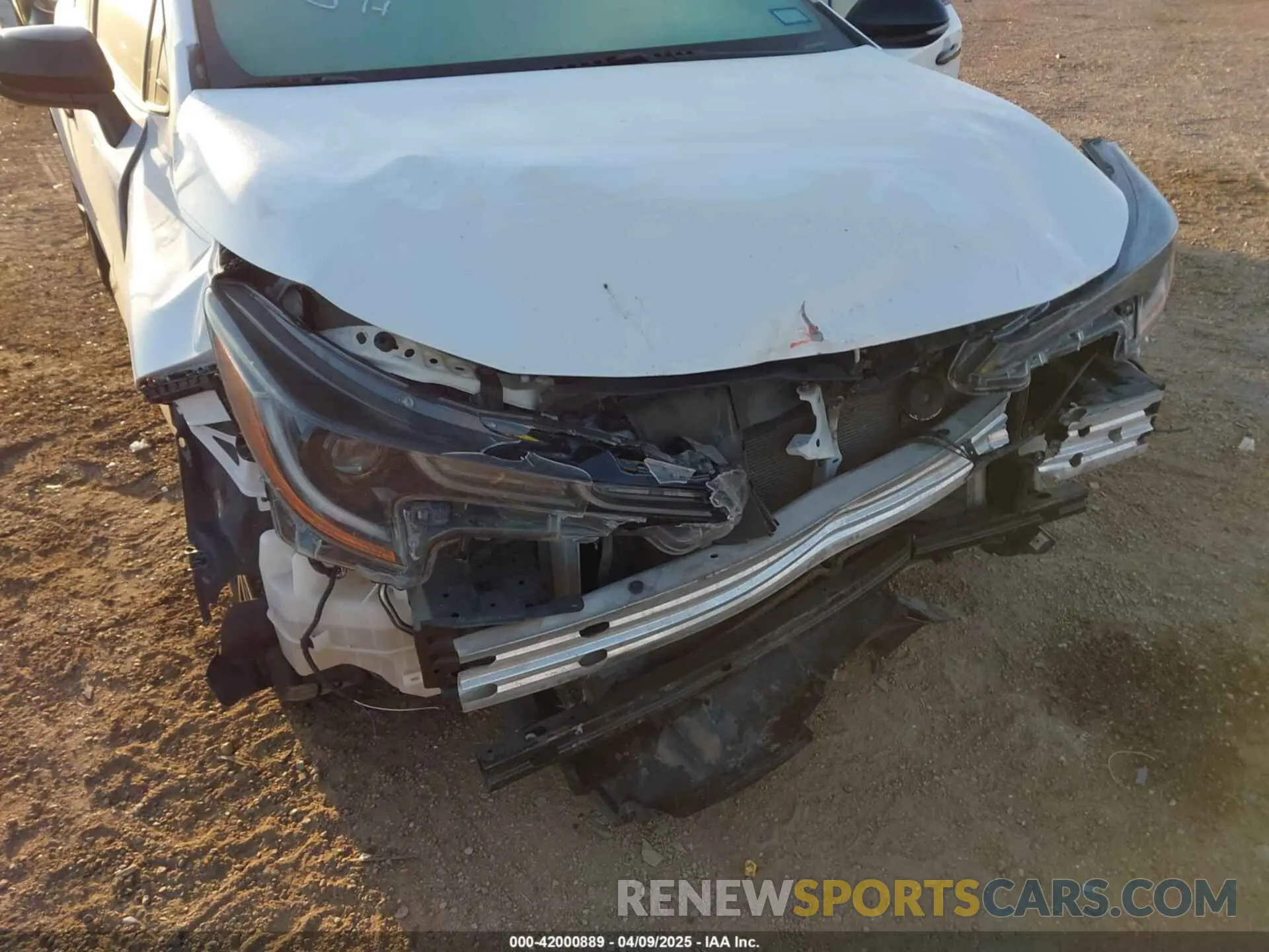 6 Photograph of a damaged car 5YFS4RCE8LP053595 TOYOTA COROLLA 2020