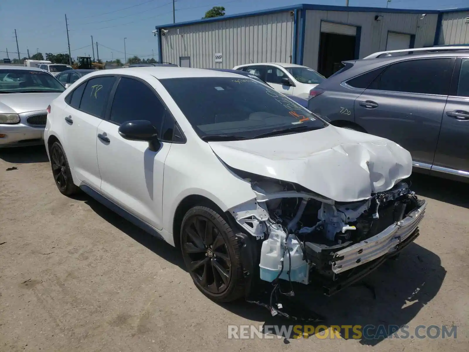 1 Photograph of a damaged car 5YFS4RCE8LP054147 TOYOTA COROLLA 2020