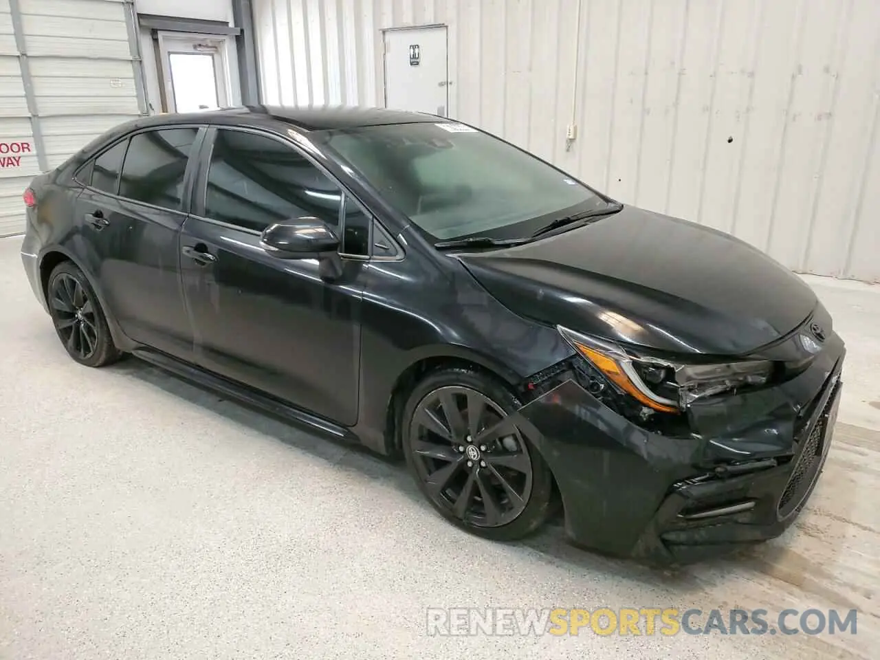 4 Photograph of a damaged car 5YFS4RCE8LP056660 TOYOTA COROLLA 2020