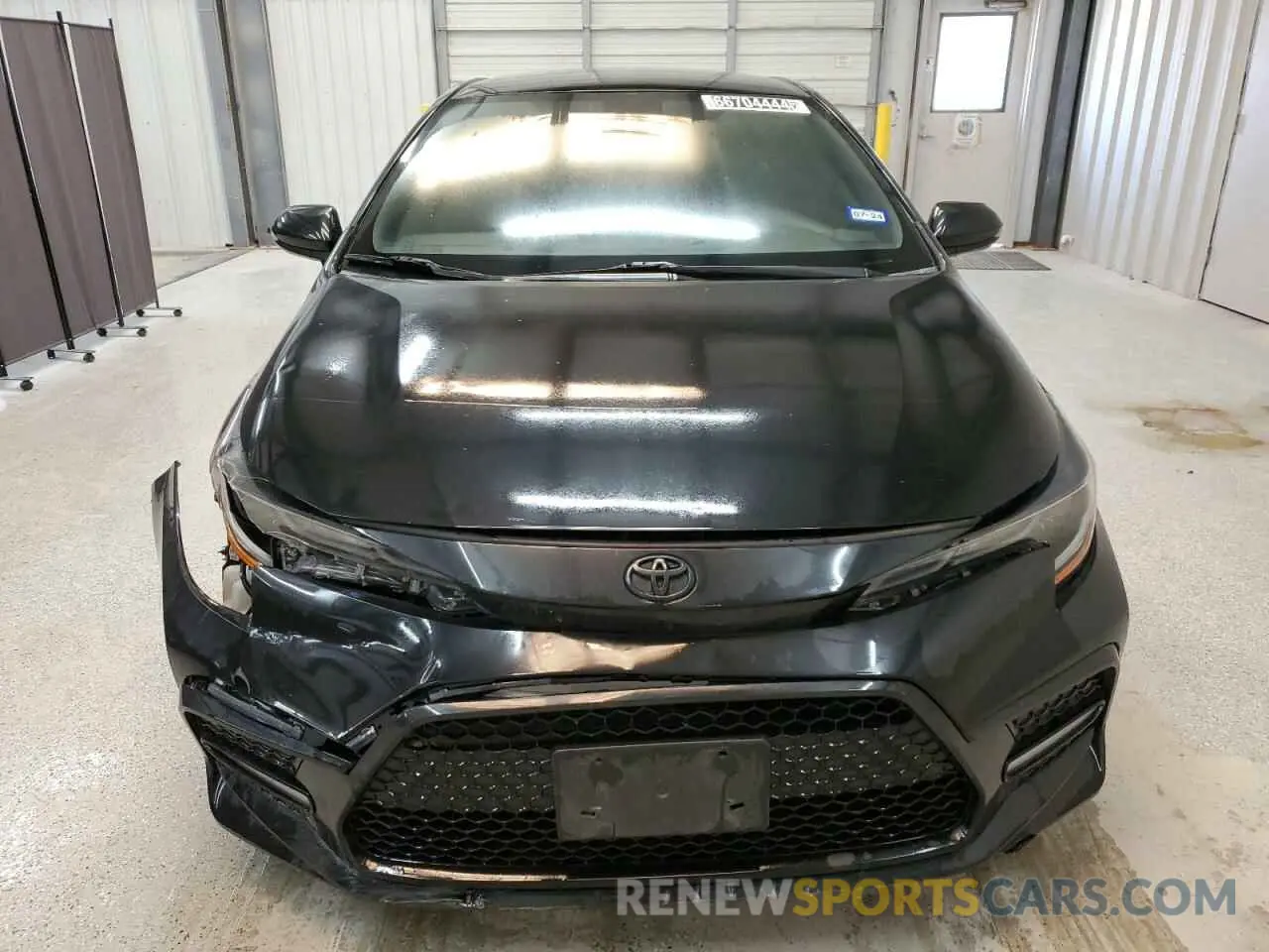 5 Photograph of a damaged car 5YFS4RCE8LP056660 TOYOTA COROLLA 2020