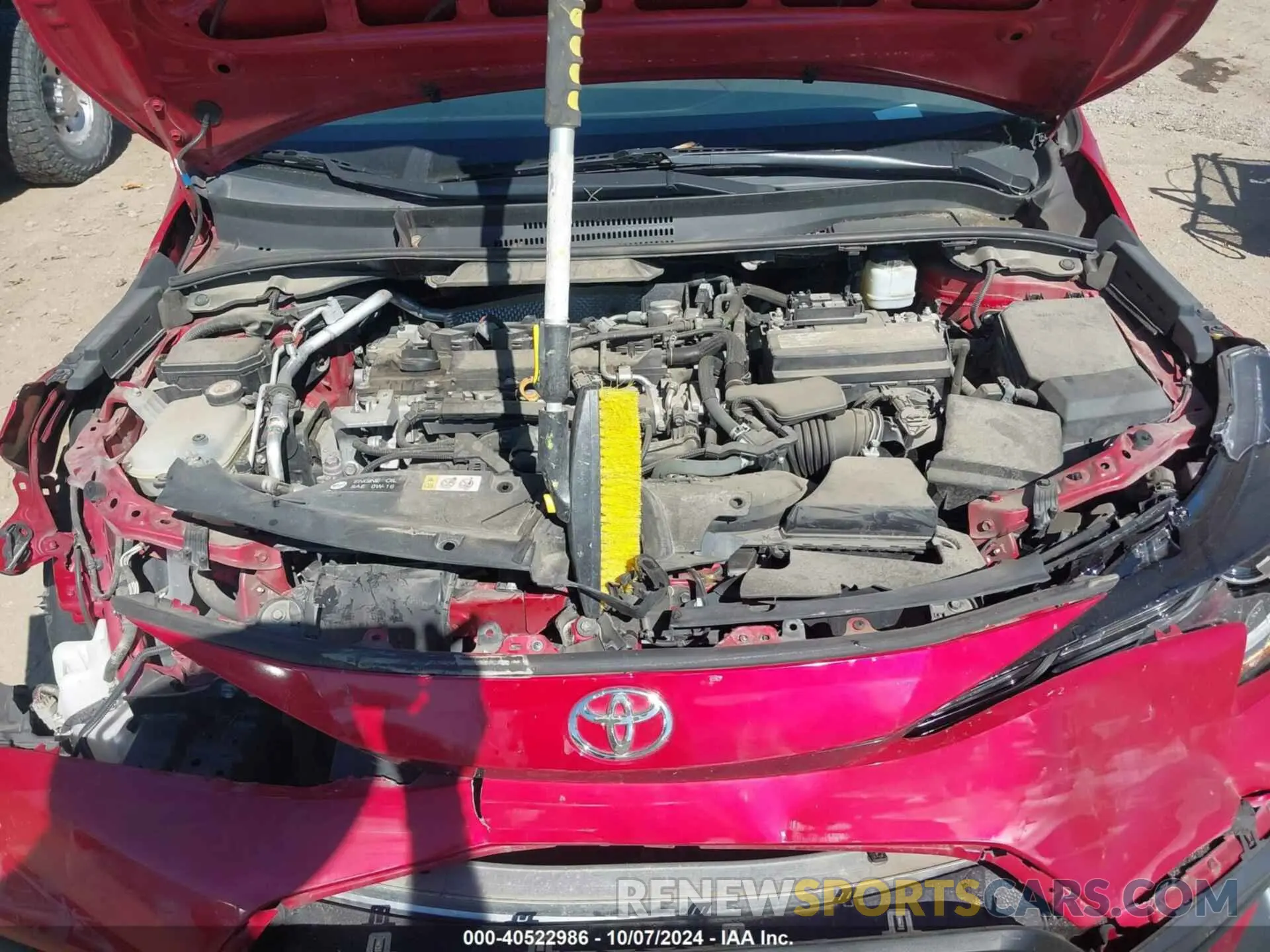 10 Photograph of a damaged car 5YFS4RCE9LP001327 TOYOTA COROLLA 2020