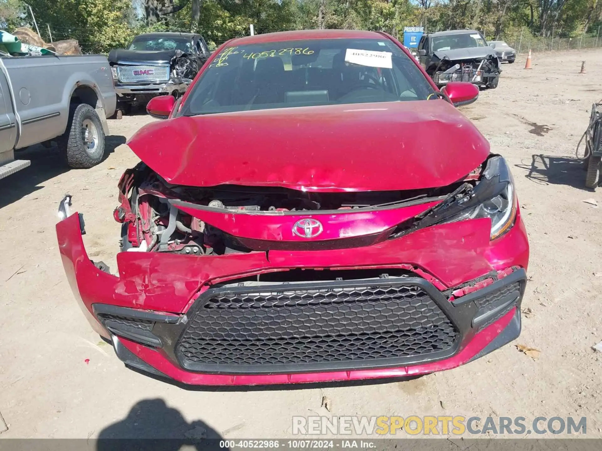 12 Photograph of a damaged car 5YFS4RCE9LP001327 TOYOTA COROLLA 2020