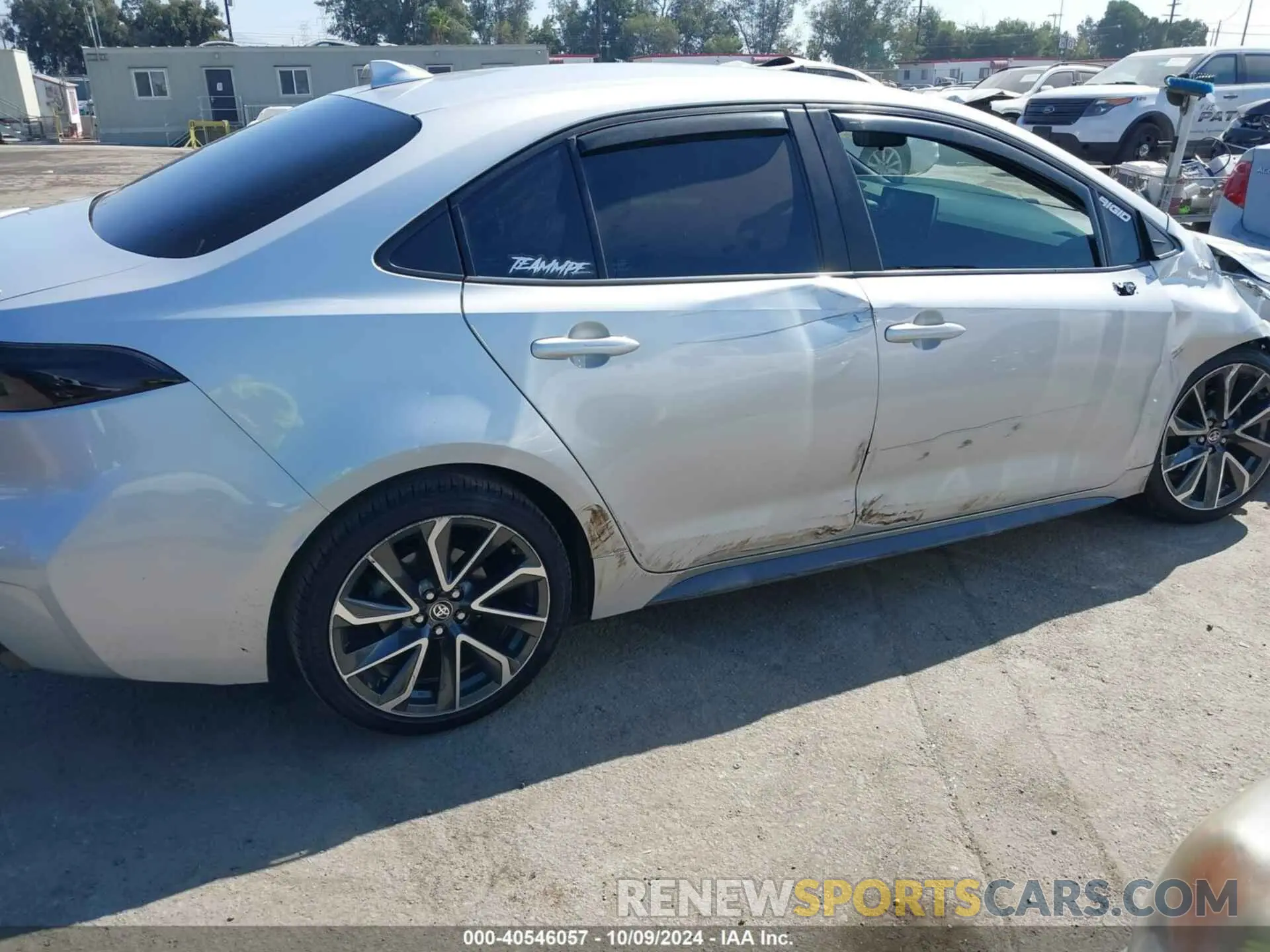 13 Photograph of a damaged car 5YFS4RCE9LP016992 TOYOTA COROLLA 2020