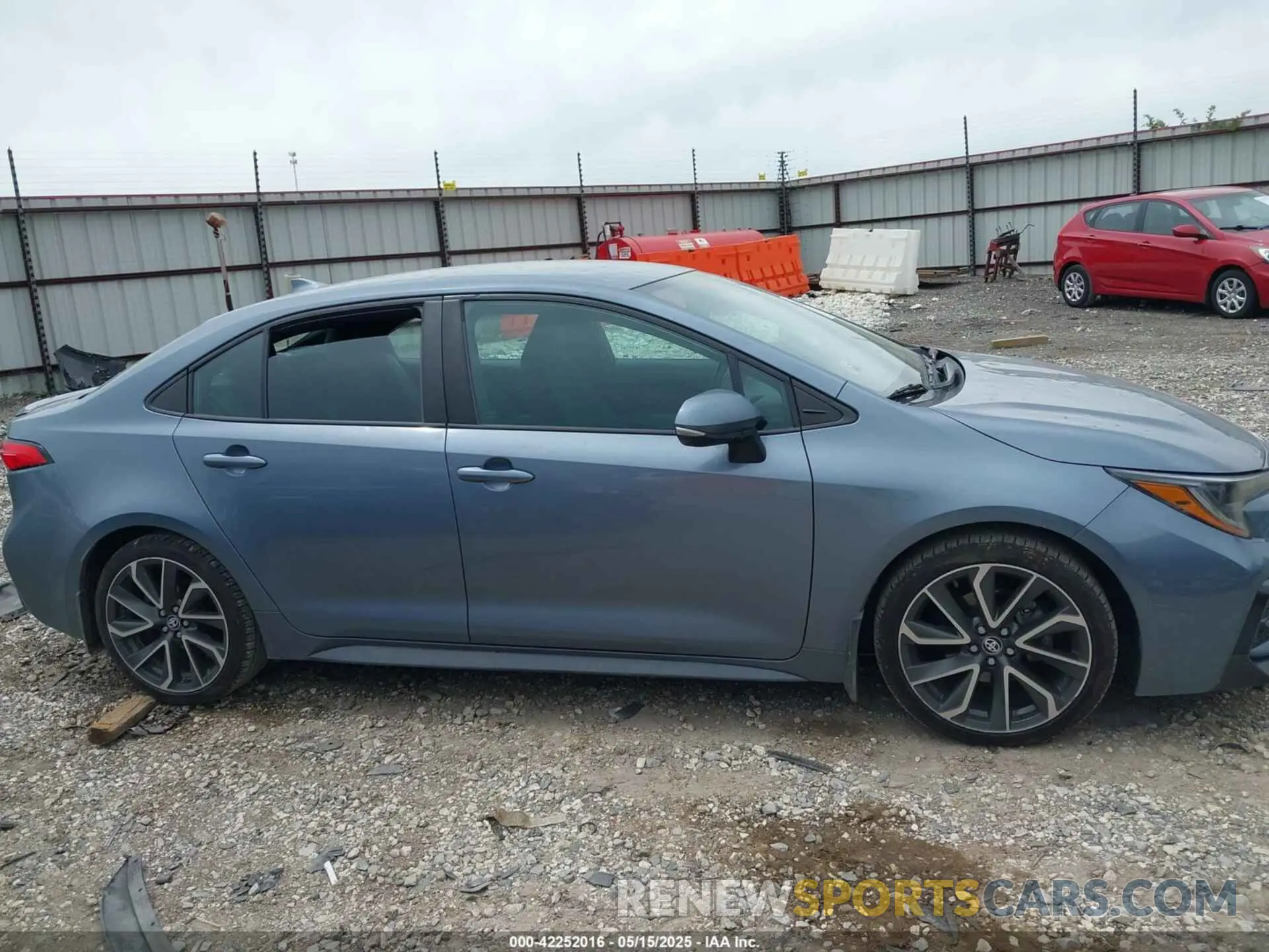 13 Photograph of a damaged car 5YFS4RCE9LP023215 TOYOTA COROLLA 2020