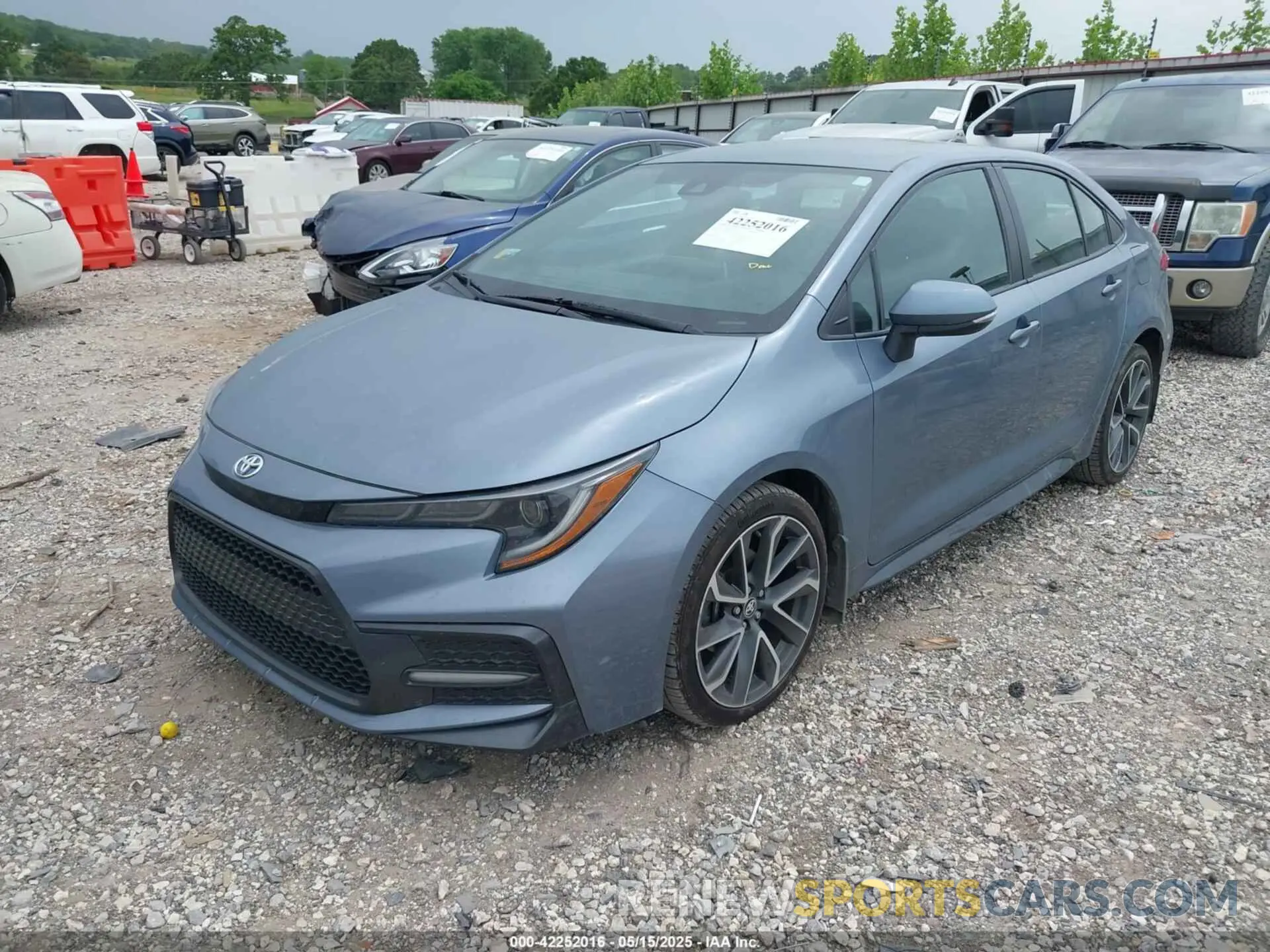 2 Photograph of a damaged car 5YFS4RCE9LP023215 TOYOTA COROLLA 2020