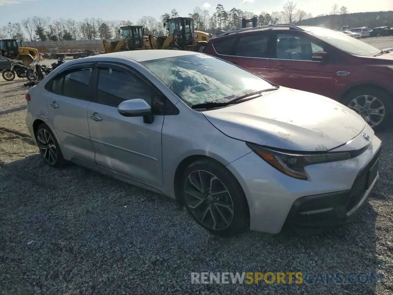 4 Photograph of a damaged car 5YFS4RCE9LP029161 TOYOTA COROLLA 2020