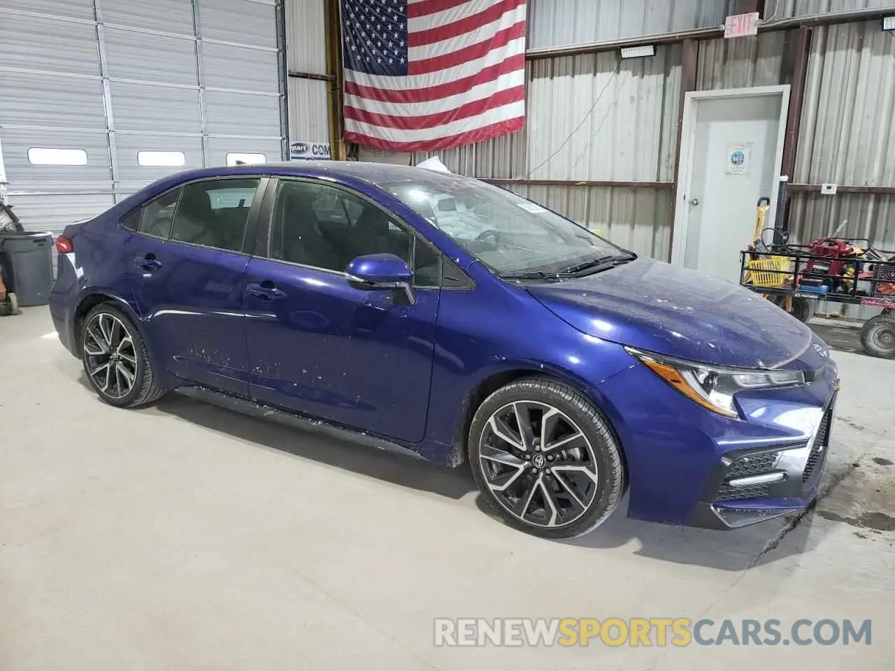 4 Photograph of a damaged car 5YFS4RCE9LP033050 TOYOTA COROLLA 2020
