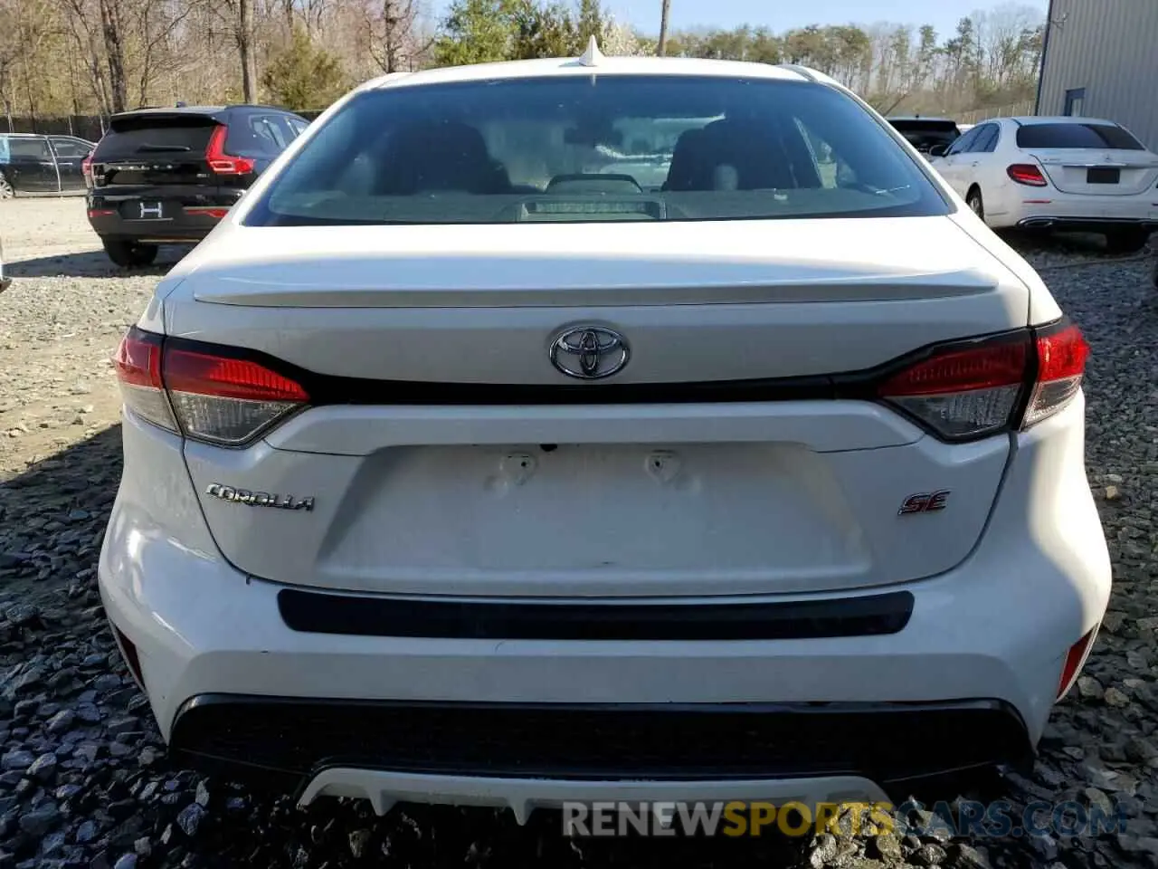 6 Photograph of a damaged car 5YFS4RCE9LP034618 TOYOTA COROLLA 2020