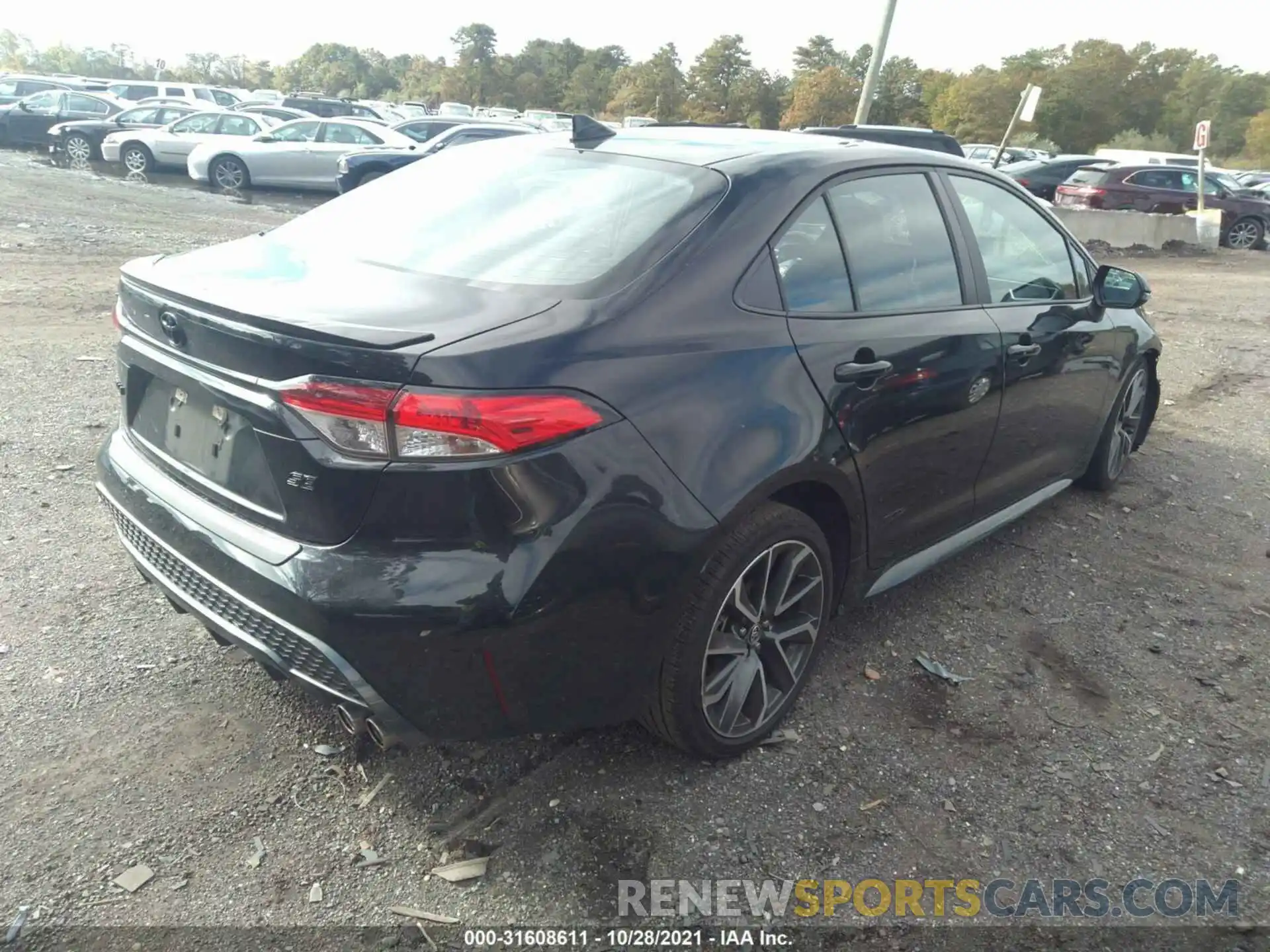 4 Photograph of a damaged car 5YFS4RCE9LP034702 TOYOTA COROLLA 2020