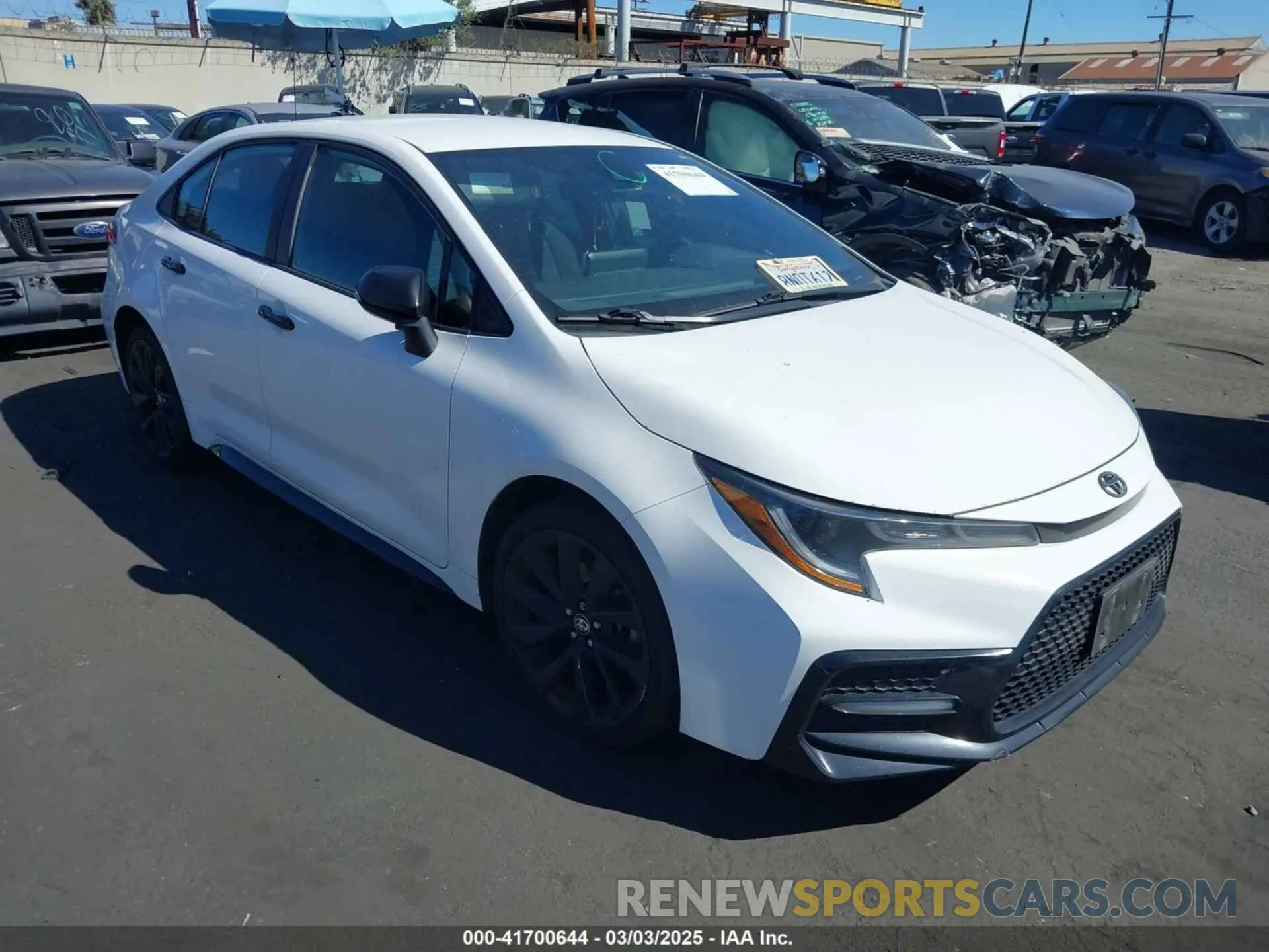 1 Photograph of a damaged car 5YFS4RCE9LP035414 TOYOTA COROLLA 2020