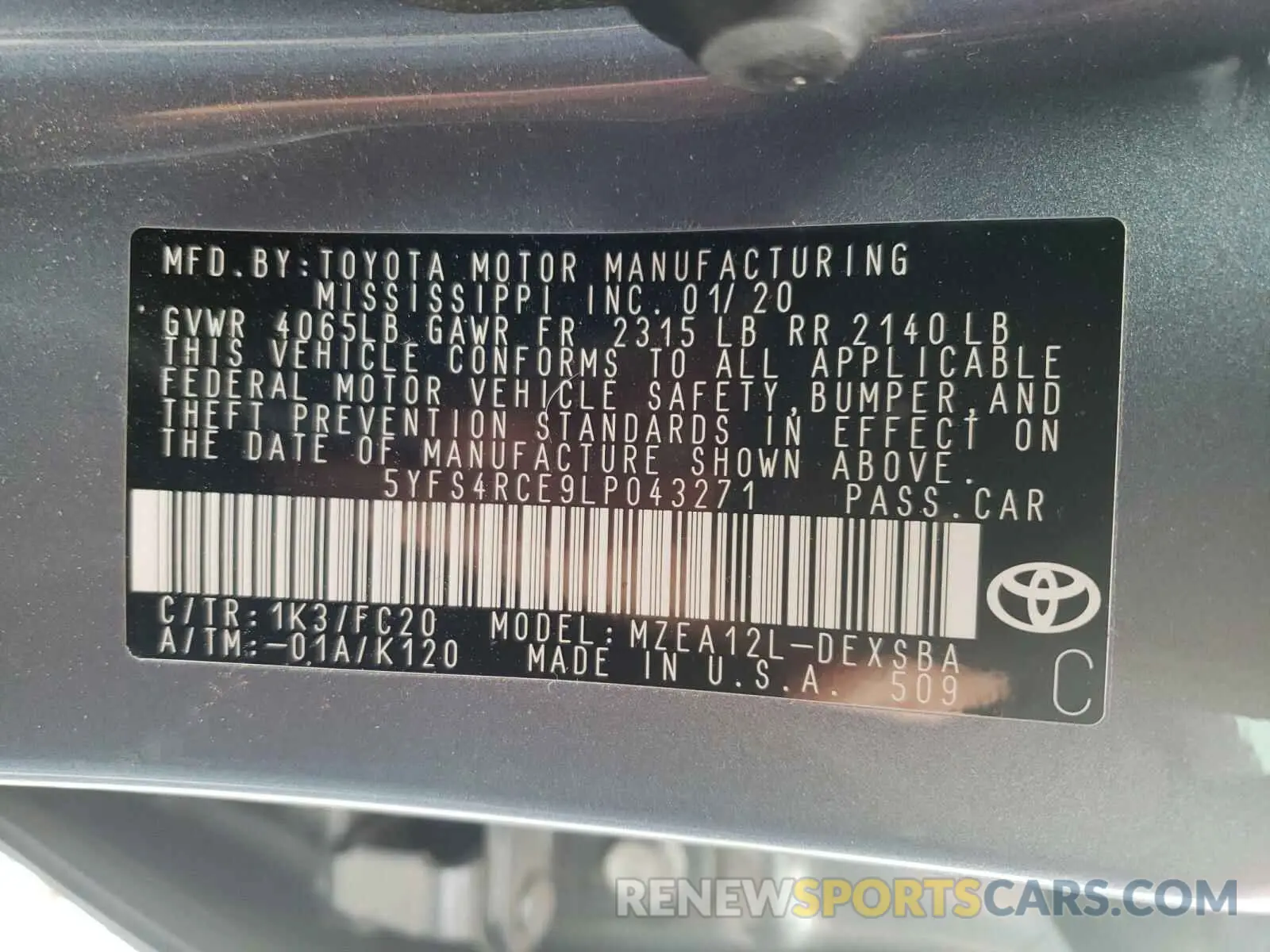 10 Photograph of a damaged car 5YFS4RCE9LP043271 TOYOTA COROLLA 2020