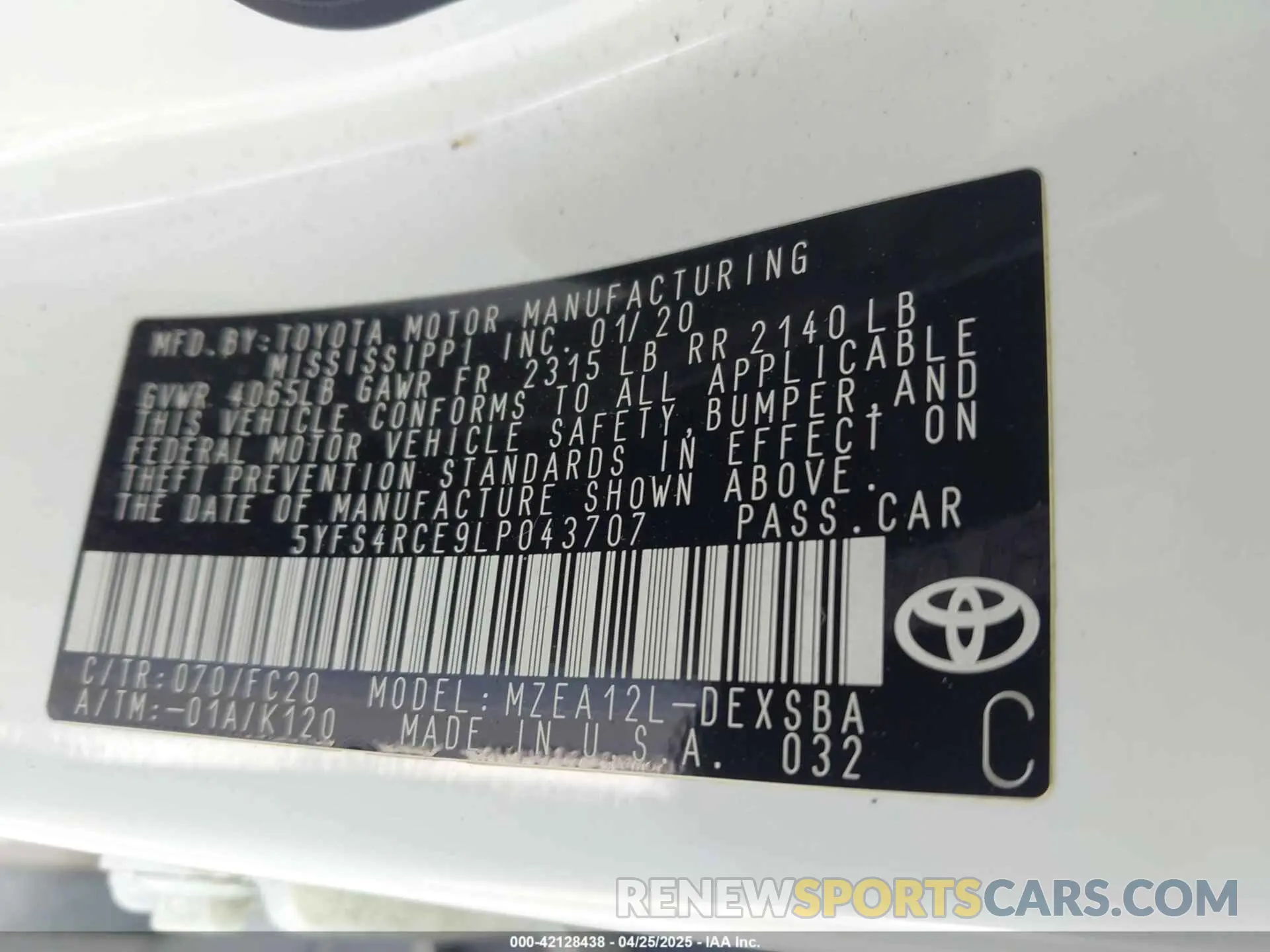 9 Photograph of a damaged car 5YFS4RCE9LP043707 TOYOTA COROLLA 2020