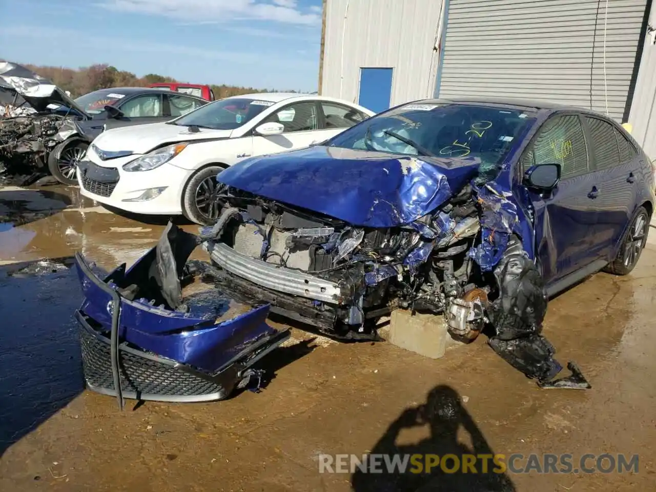 2 Photograph of a damaged car 5YFS4RCE9LP046056 TOYOTA COROLLA 2020