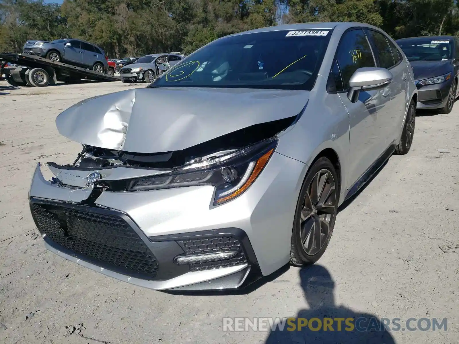 2 Photograph of a damaged car 5YFS4RCE9LP048213 TOYOTA COROLLA 2020