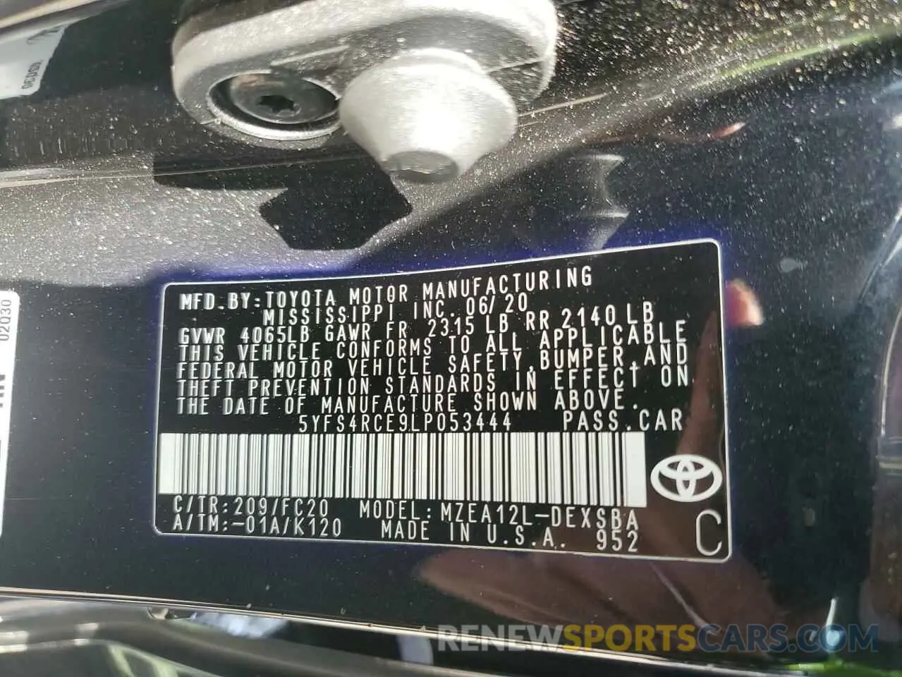 12 Photograph of a damaged car 5YFS4RCE9LP053444 TOYOTA COROLLA 2020