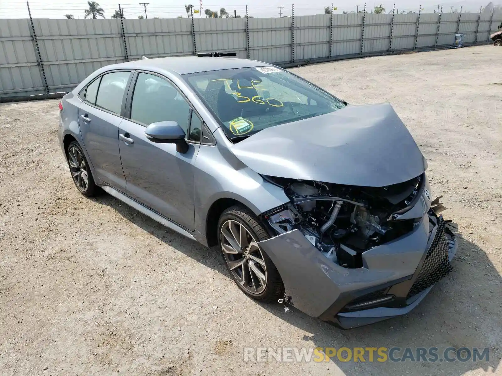 1 Photograph of a damaged car 5YFS4RCE9LP057249 TOYOTA COROLLA 2020