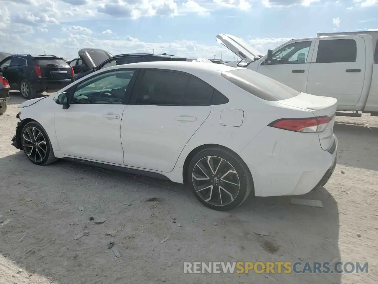 2 Photograph of a damaged car 5YFS4RCEXLP024096 TOYOTA COROLLA 2020