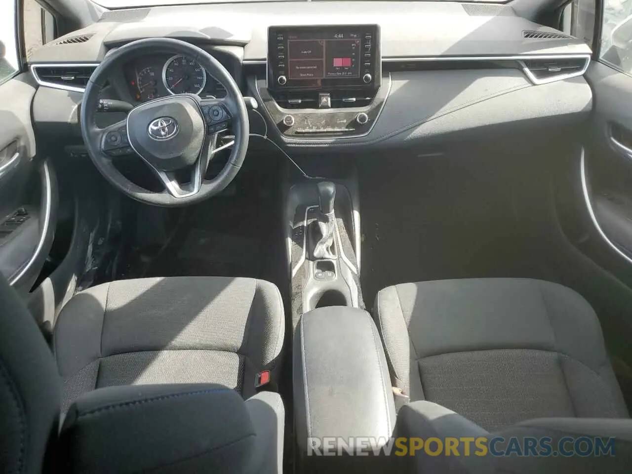 8 Photograph of a damaged car 5YFS4RCEXLP024096 TOYOTA COROLLA 2020