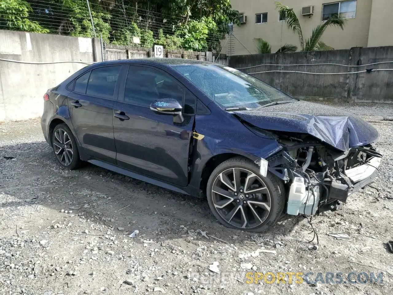 4 Photograph of a damaged car 5YFS4RCEXLP028231 TOYOTA COROLLA 2020