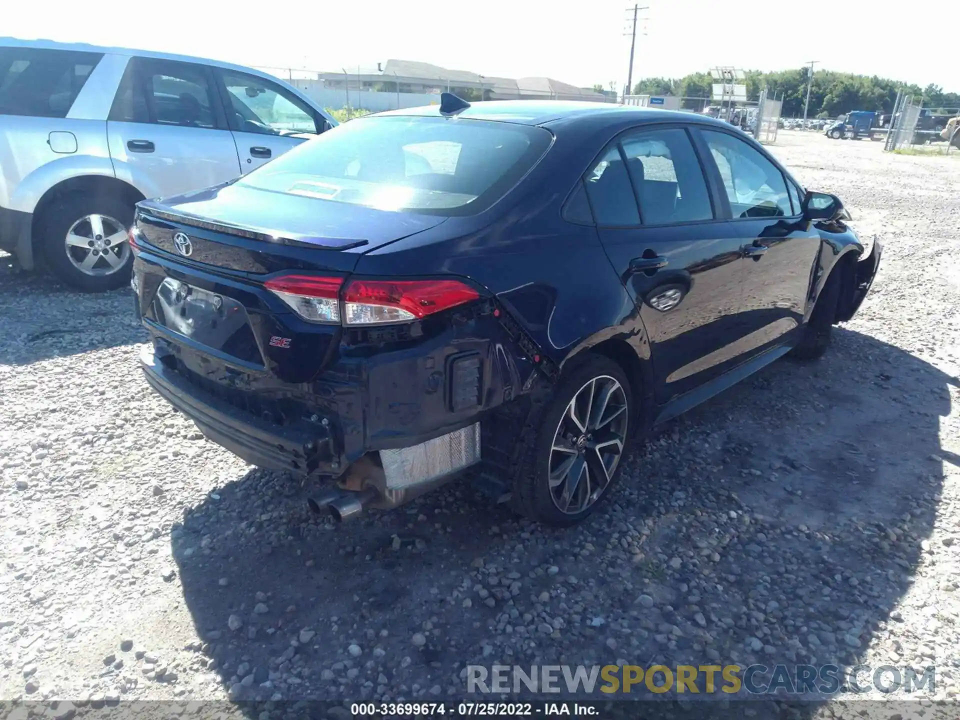 4 Photograph of a damaged car 5YFS4RCEXLP034157 TOYOTA COROLLA 2020