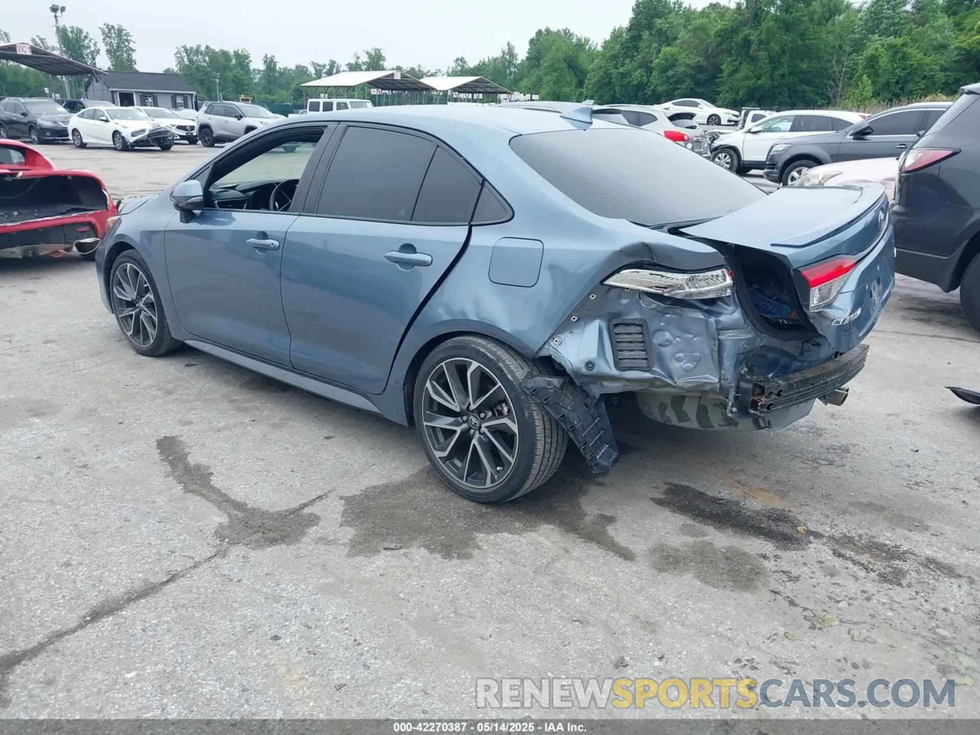 3 Photograph of a damaged car 5YFS4RCEXLP035065 TOYOTA COROLLA 2020