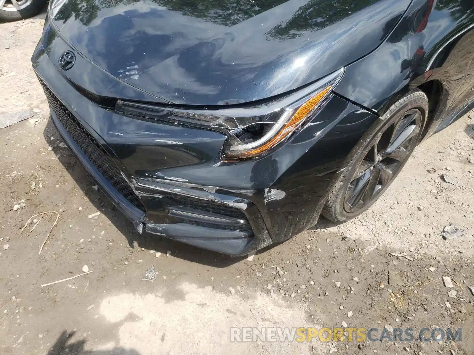 9 Photograph of a damaged car 5YFS4RCEXLP035762 TOYOTA COROLLA 2020