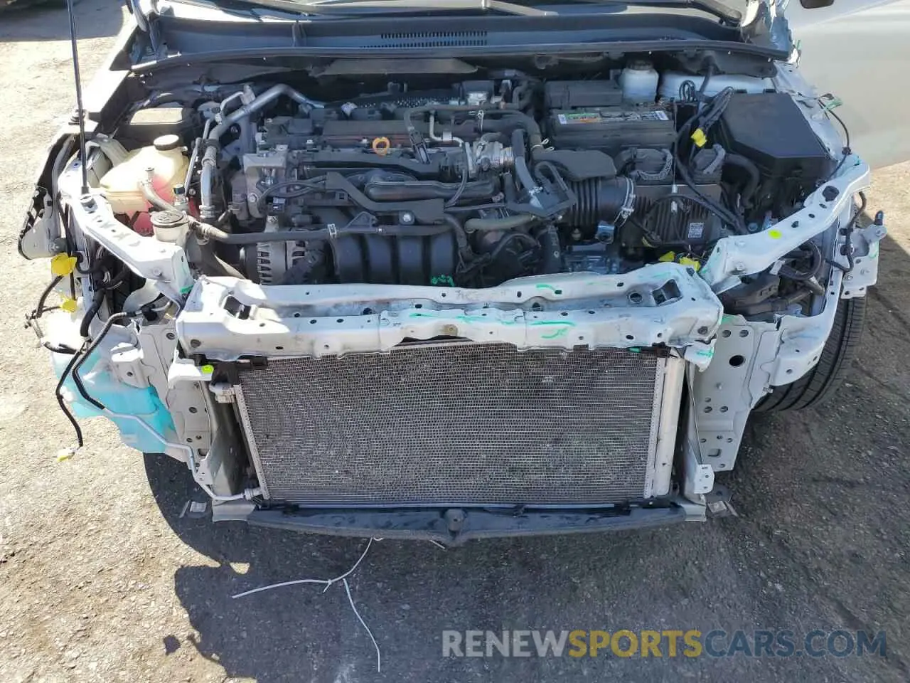 11 Photograph of a damaged car 5YFS4RCEXLP039696 TOYOTA COROLLA 2020